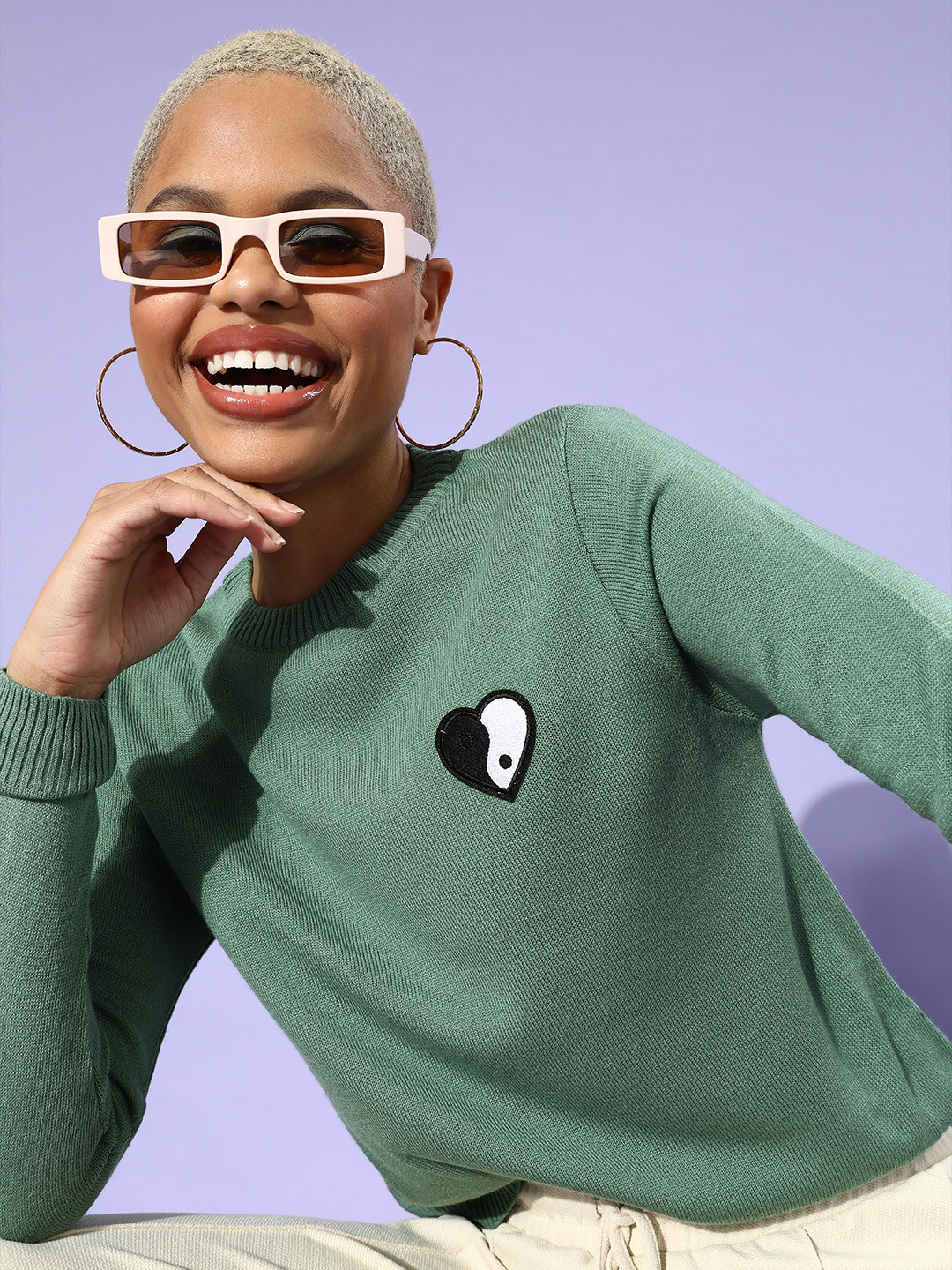 

DressBerry Women Gorgeous Green Solid Acrylic Sweater