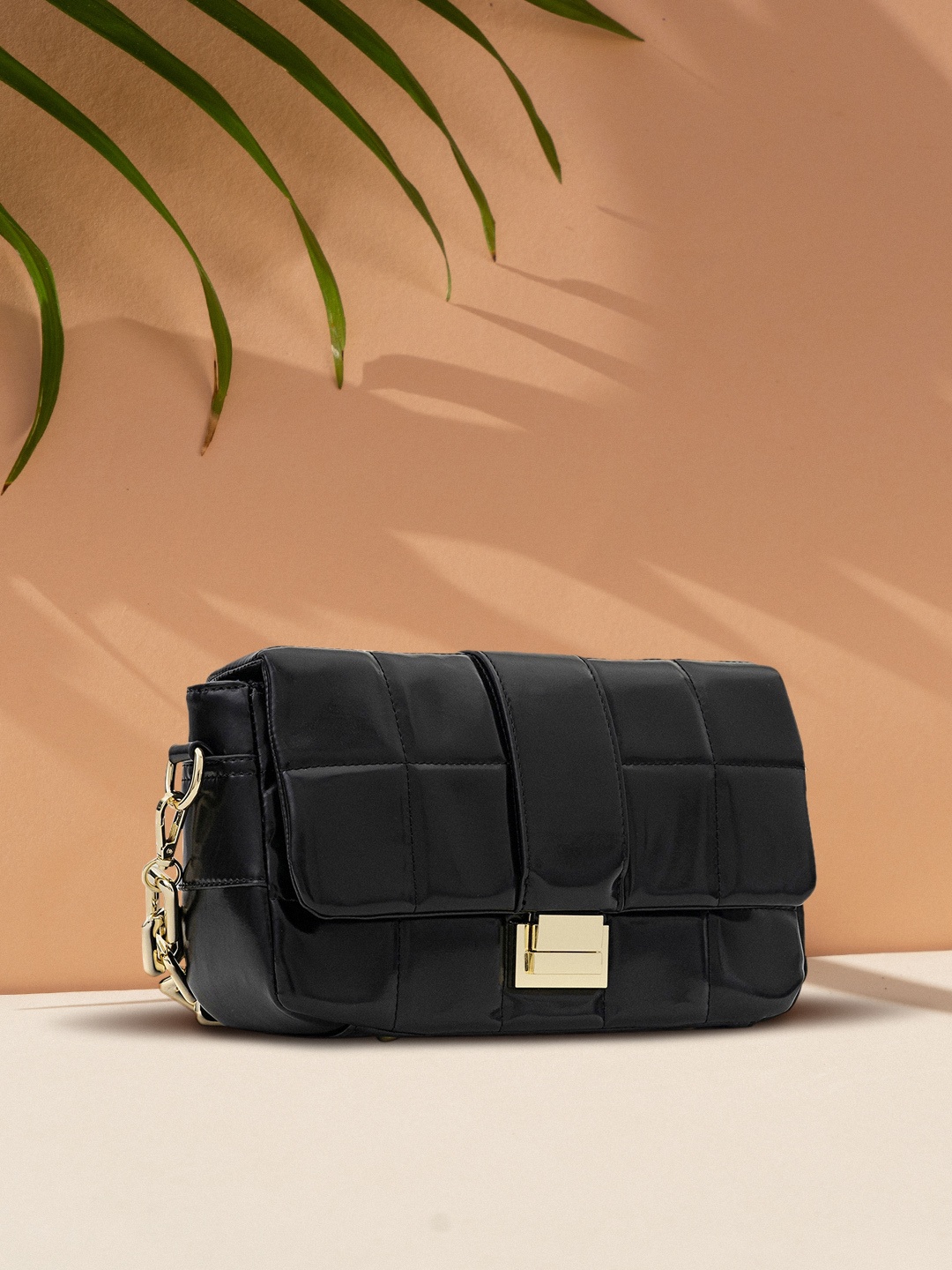 

MIRAGGIO Black Solid Sling Bag