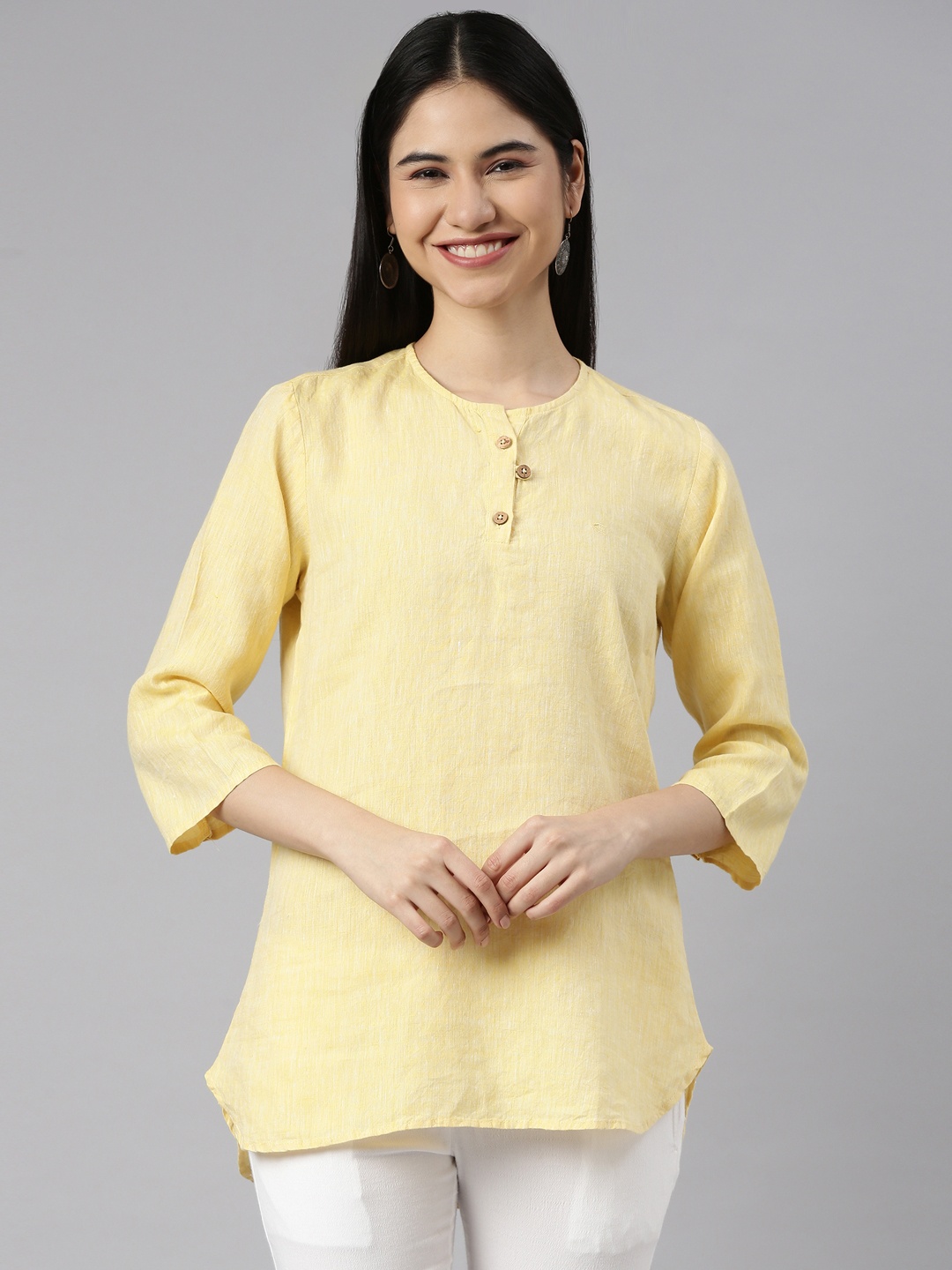 

Ecentric Yellow Eco-Friendly Hemp Regular Top