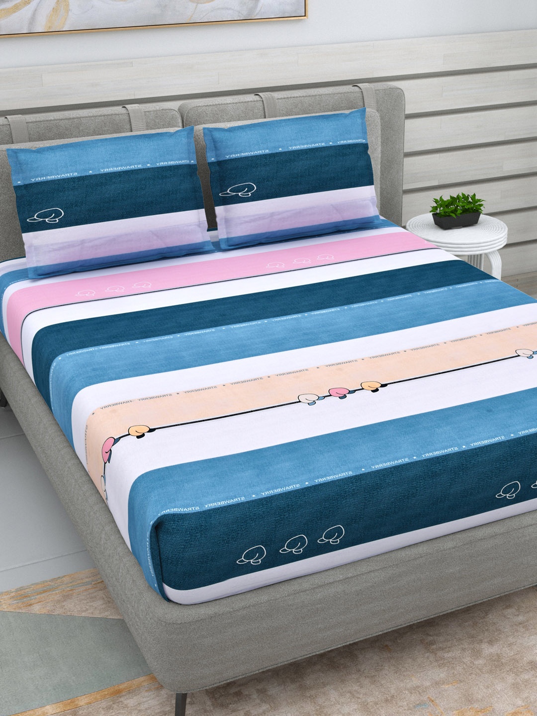 

DREAM WEAVERZ Blue Striped Glazed Cotton 220 TC King Bedsheet with 2 Pillow Covers