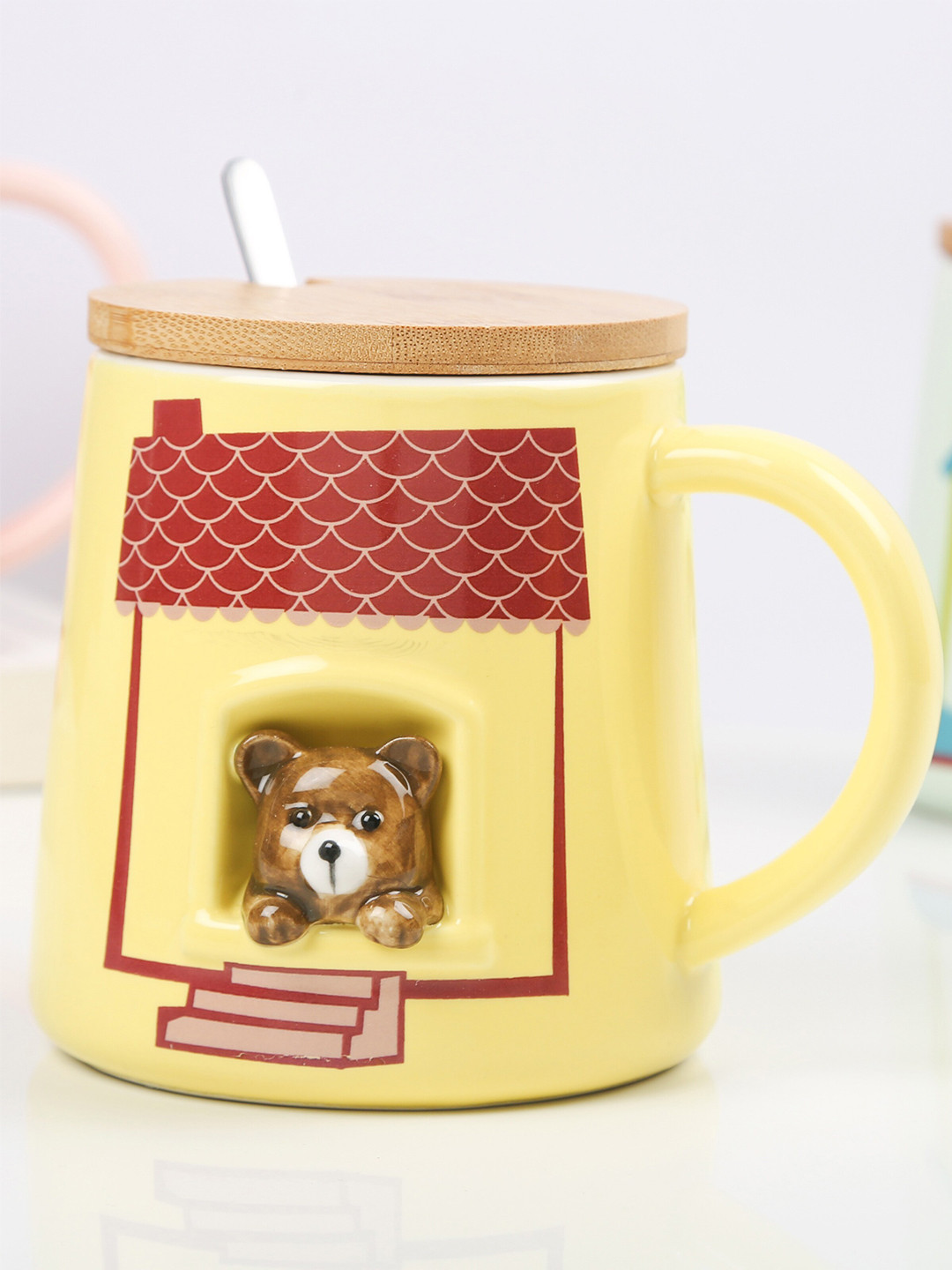 

Bigsmall Yellow & Brown Printed Ceramic Mug