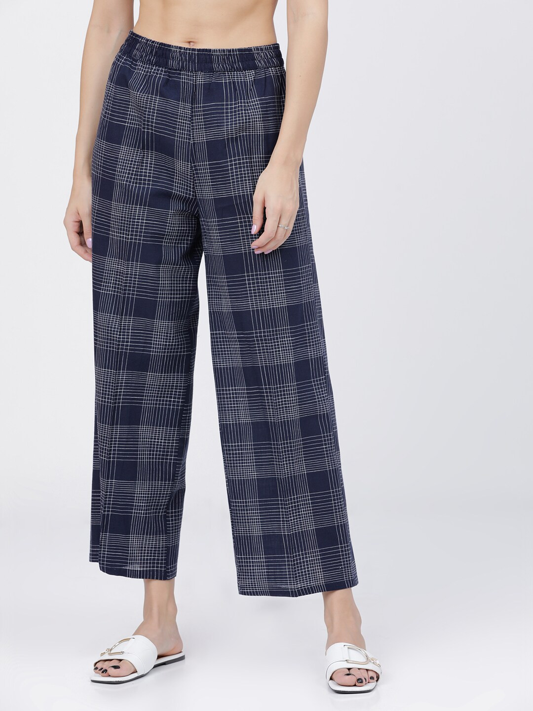 

Vishudh Women Navy Blue Checked Straight Palazzos