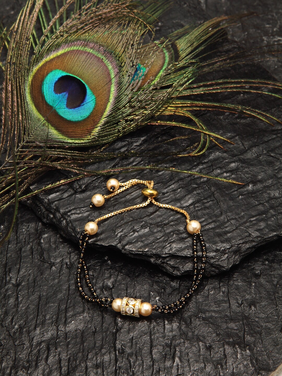

DUGRISTYLE Gold-plated Mangal Sutra Link Bracelet