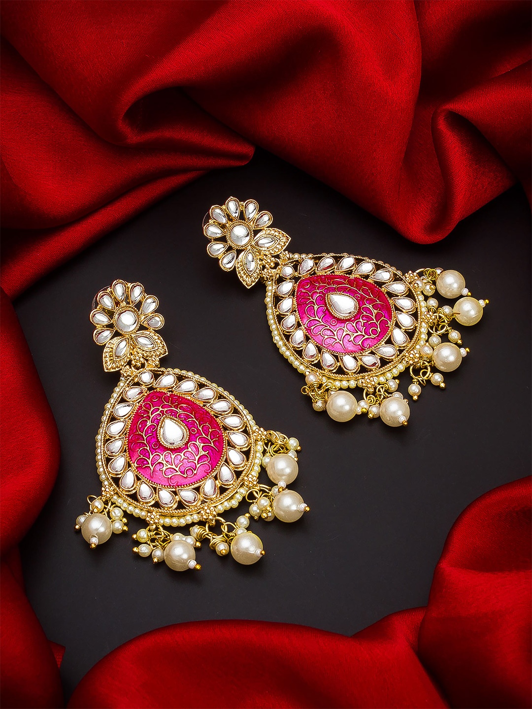 

aadita Gold-Toned Contemporary Drop Earrings