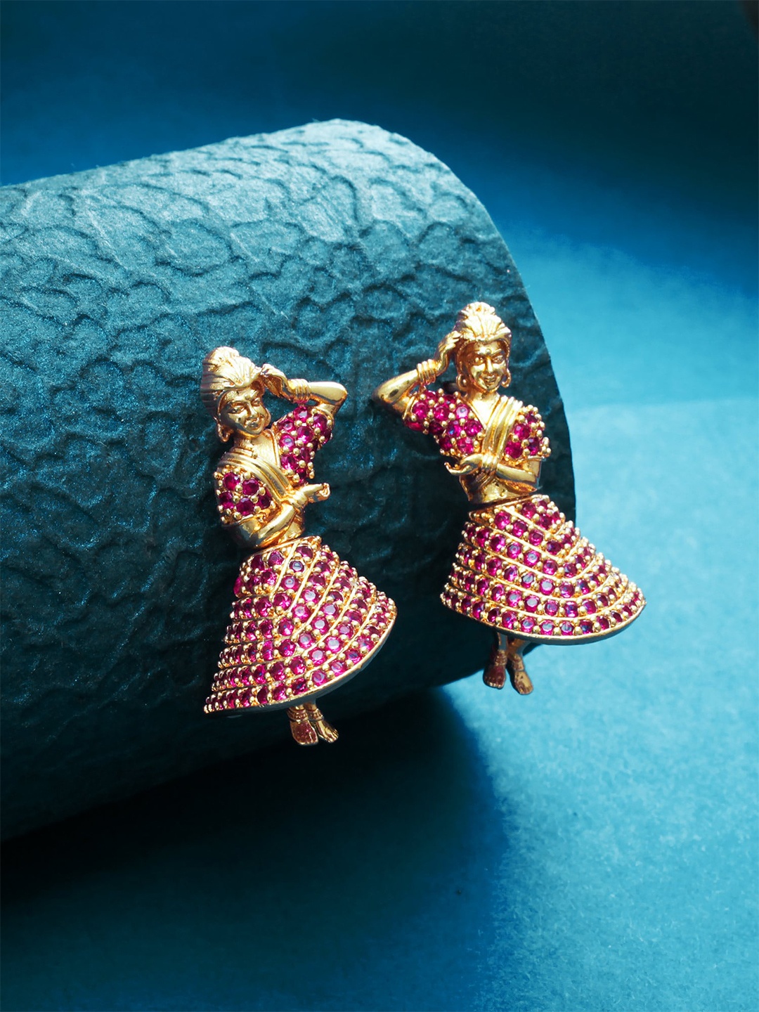

aadita Gold-Plated & Pink Contemporary American Diamond Drop Earrings