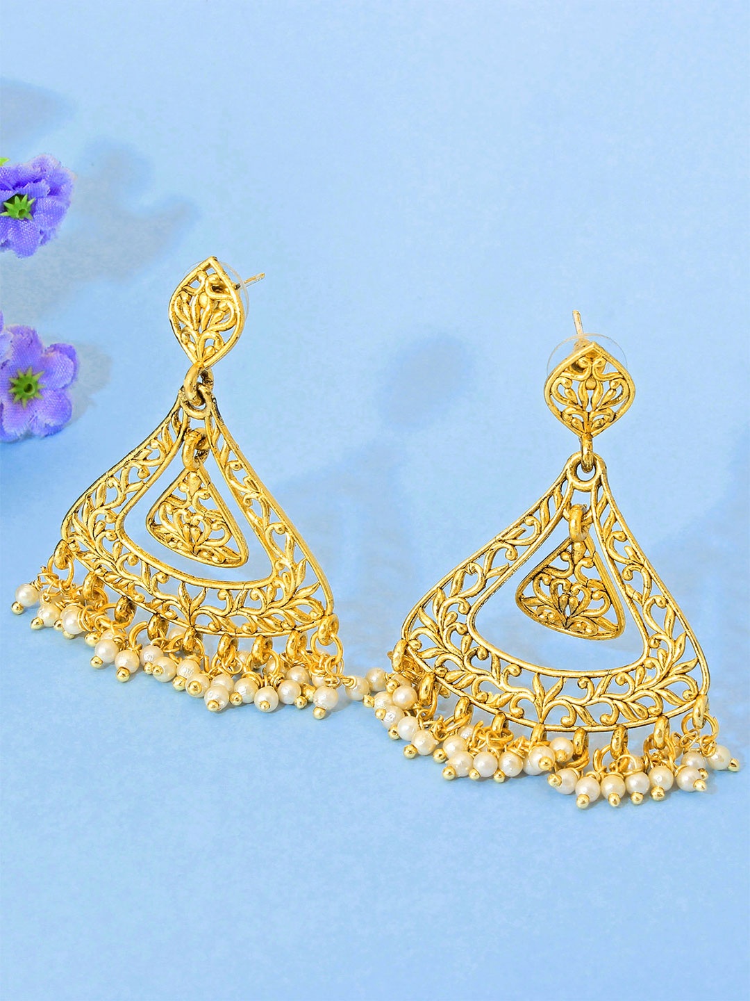 

aadita Gold-Plated Kundan Contemporary Drop Earrings