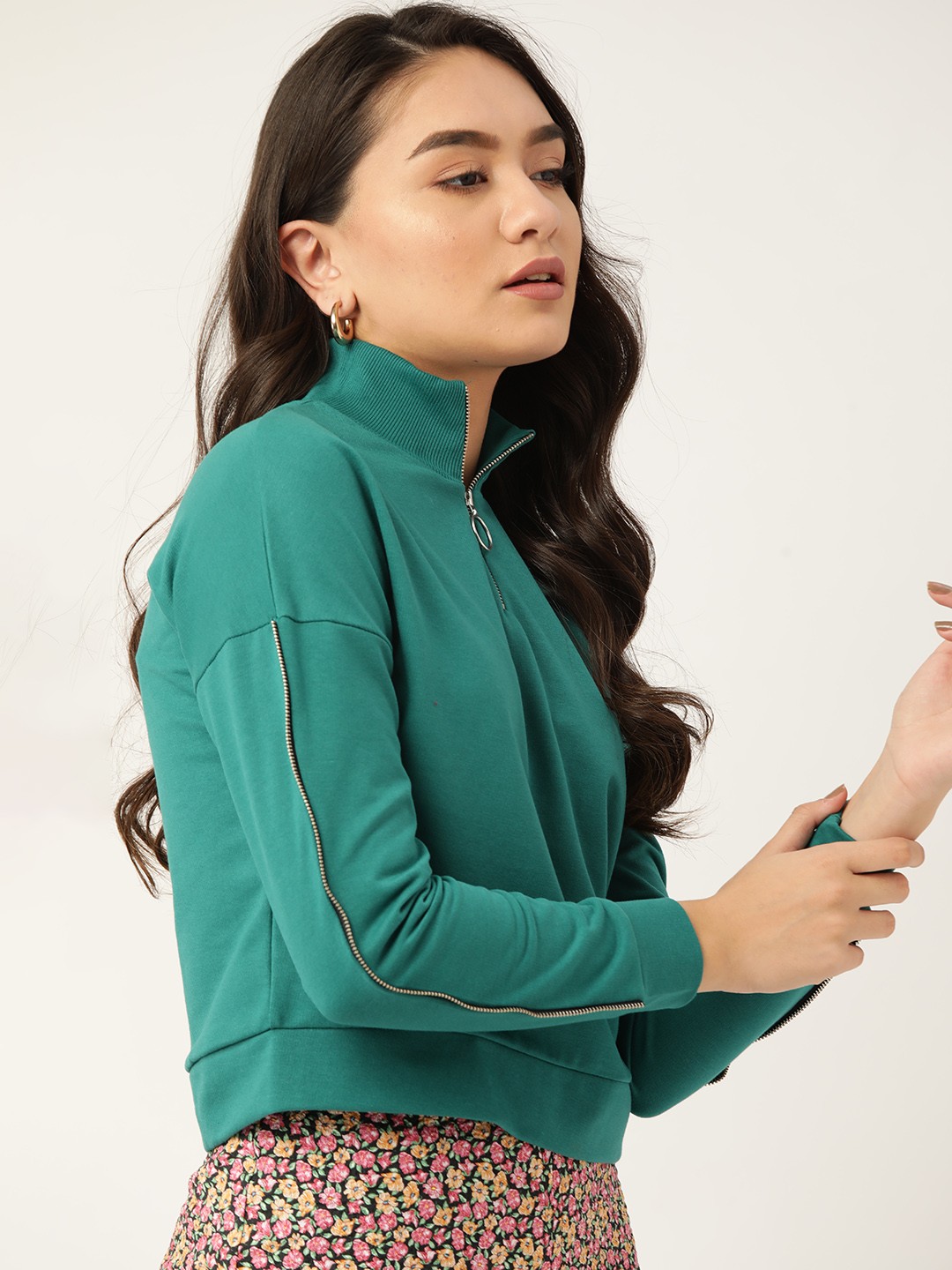 

DressBerry Women Green Solid Sweatshirt