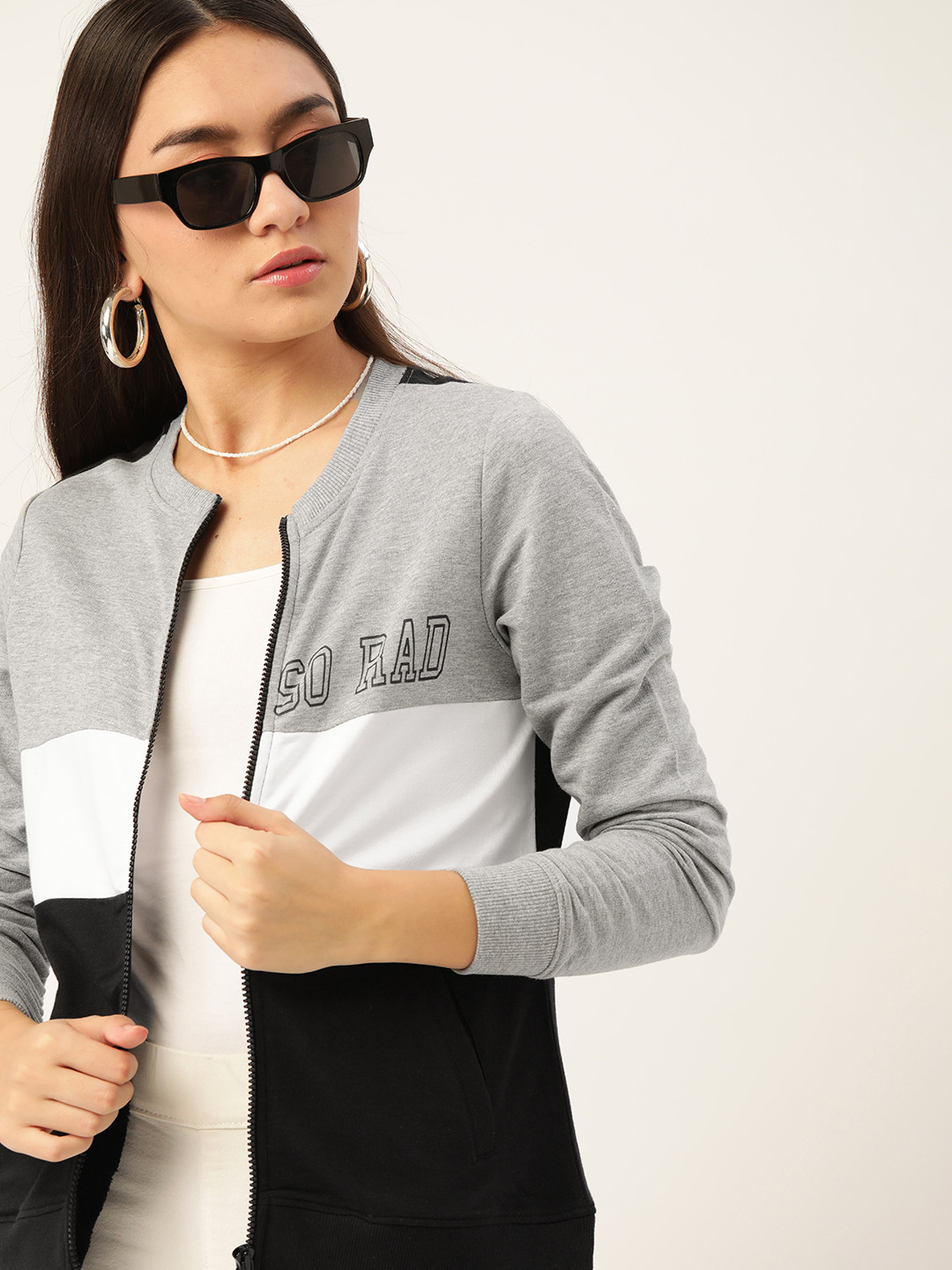 

DressBerry Women Black & Grey Melange Pure Cotton Colourblocked Sweatshirt