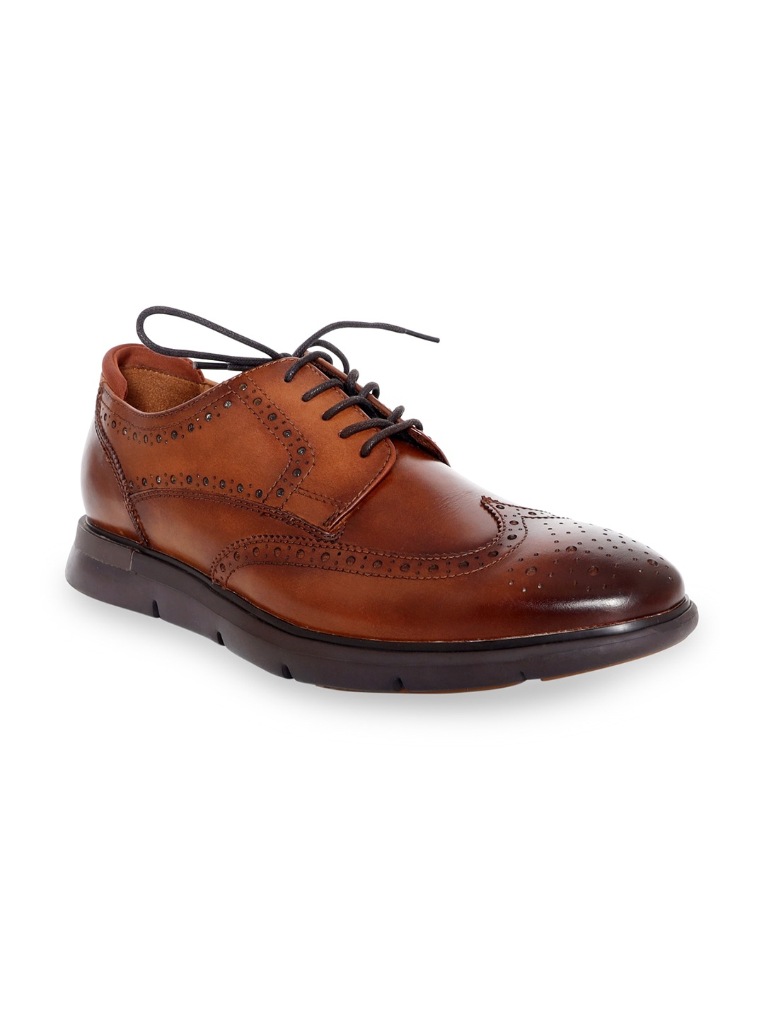 

Kenneth Cole Men Tan Brown Textured Leather Formal Brogues