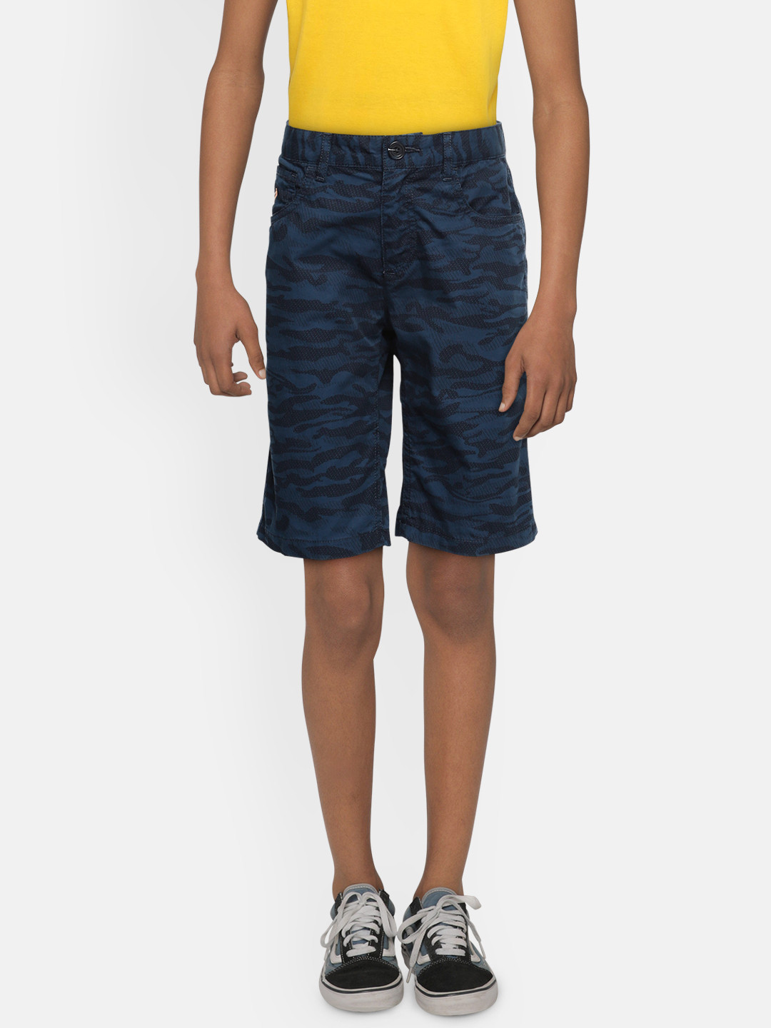

Indian Terrain Boys Blue Pure Cotton Camouflage Printed Mid-Rise Chinos Shorts