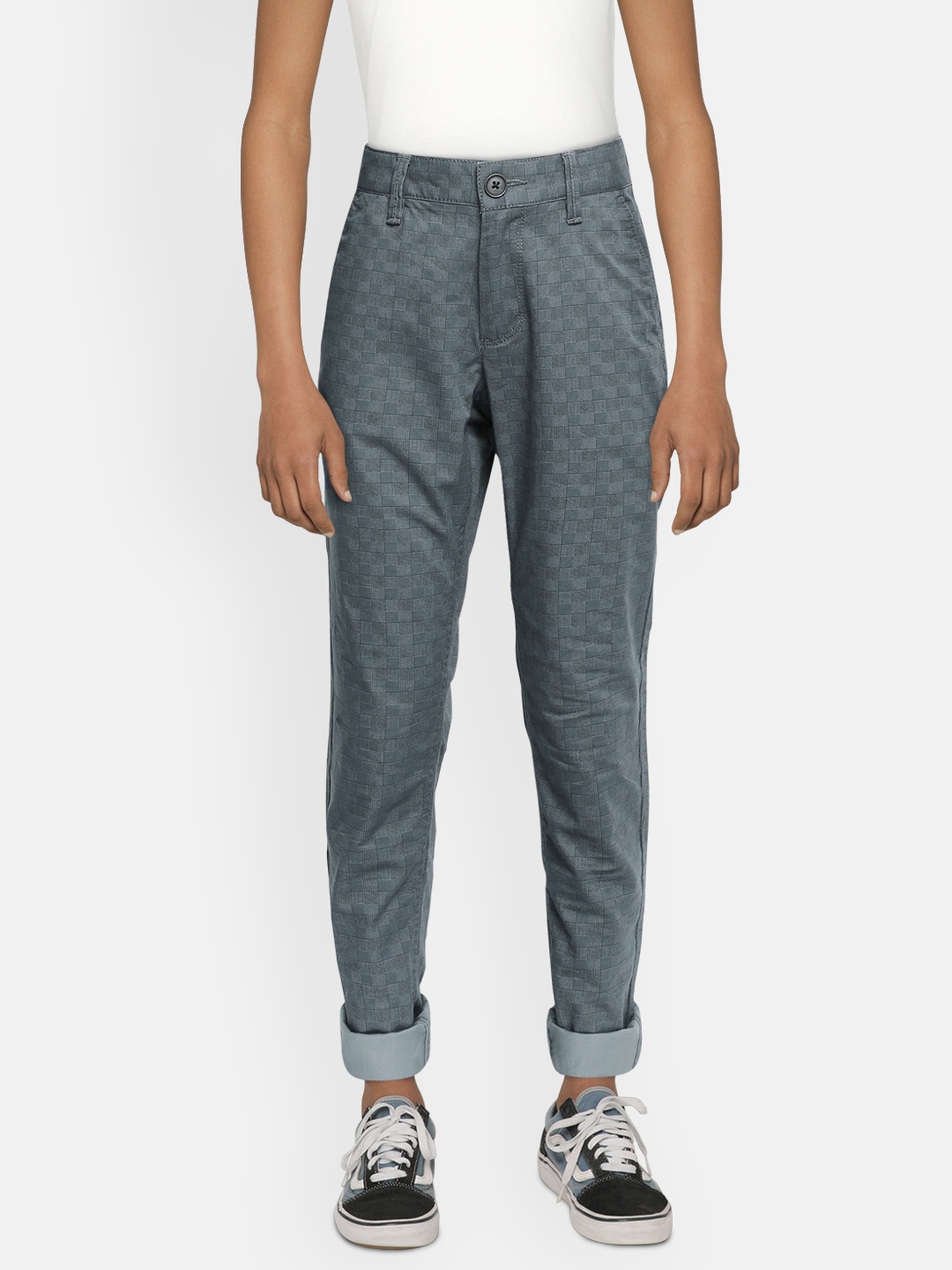 

Indian Terrain Boys Grey Checked Regular Fit Trousers