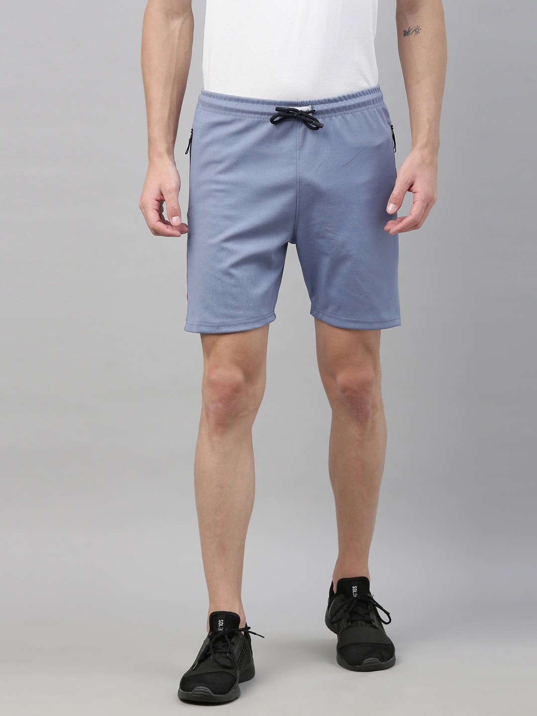 

Bushirt Men Blue Solid Regular Fit Pure Cotton Regular Shorts