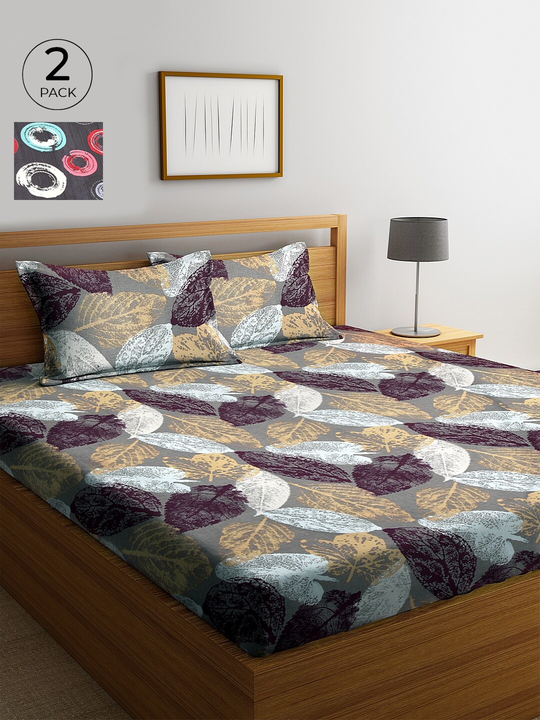 

KLOTTHE Grey & White Geometric 210 TC Cotton 2 King Bedsheet with 4 Pillow Covers