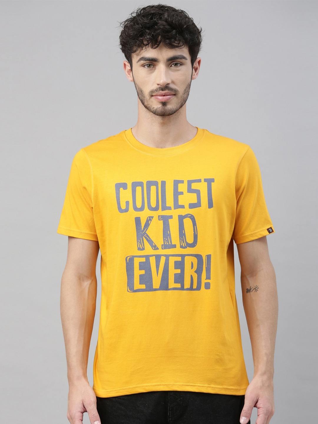 

Bushirt Men Yellow Printed Round Neck Cotton Pure Cotton T-shirt