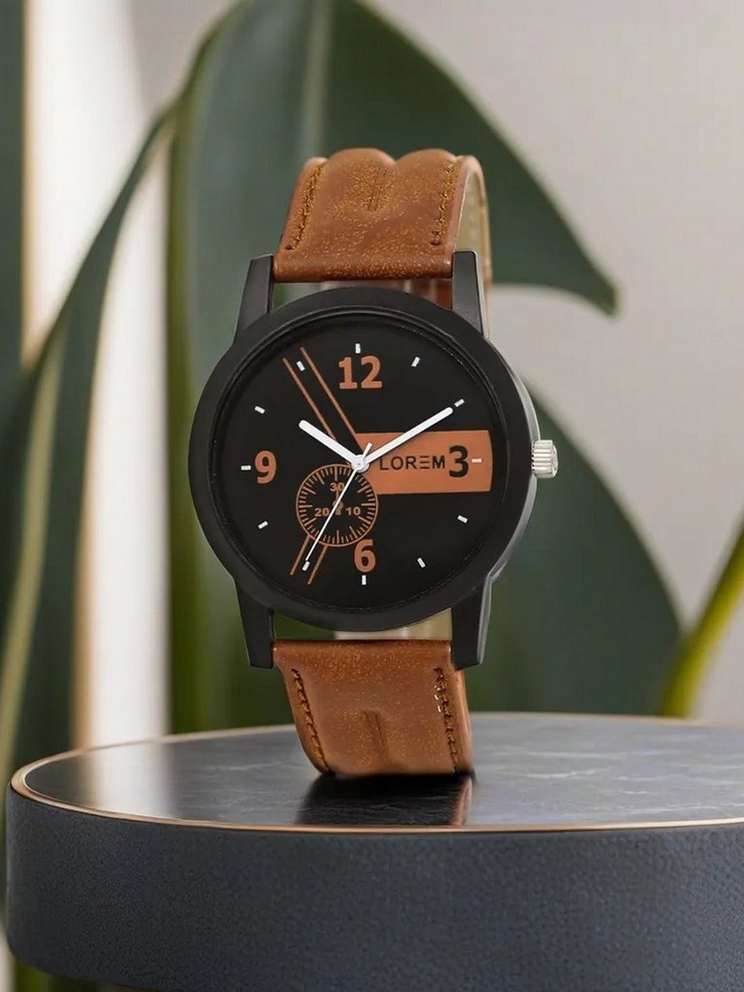 

LOREM Men Black Analogue Watch LR01
