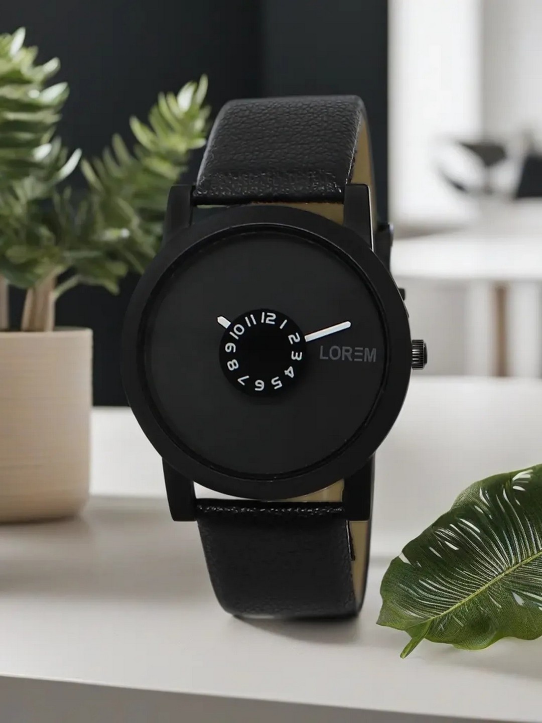 

LOREM Men Black Analogue Watch