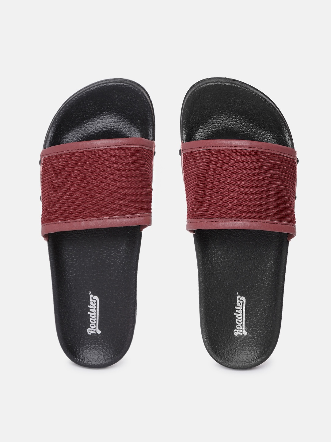 

Roadster Women Maroon Self Striped Sliders