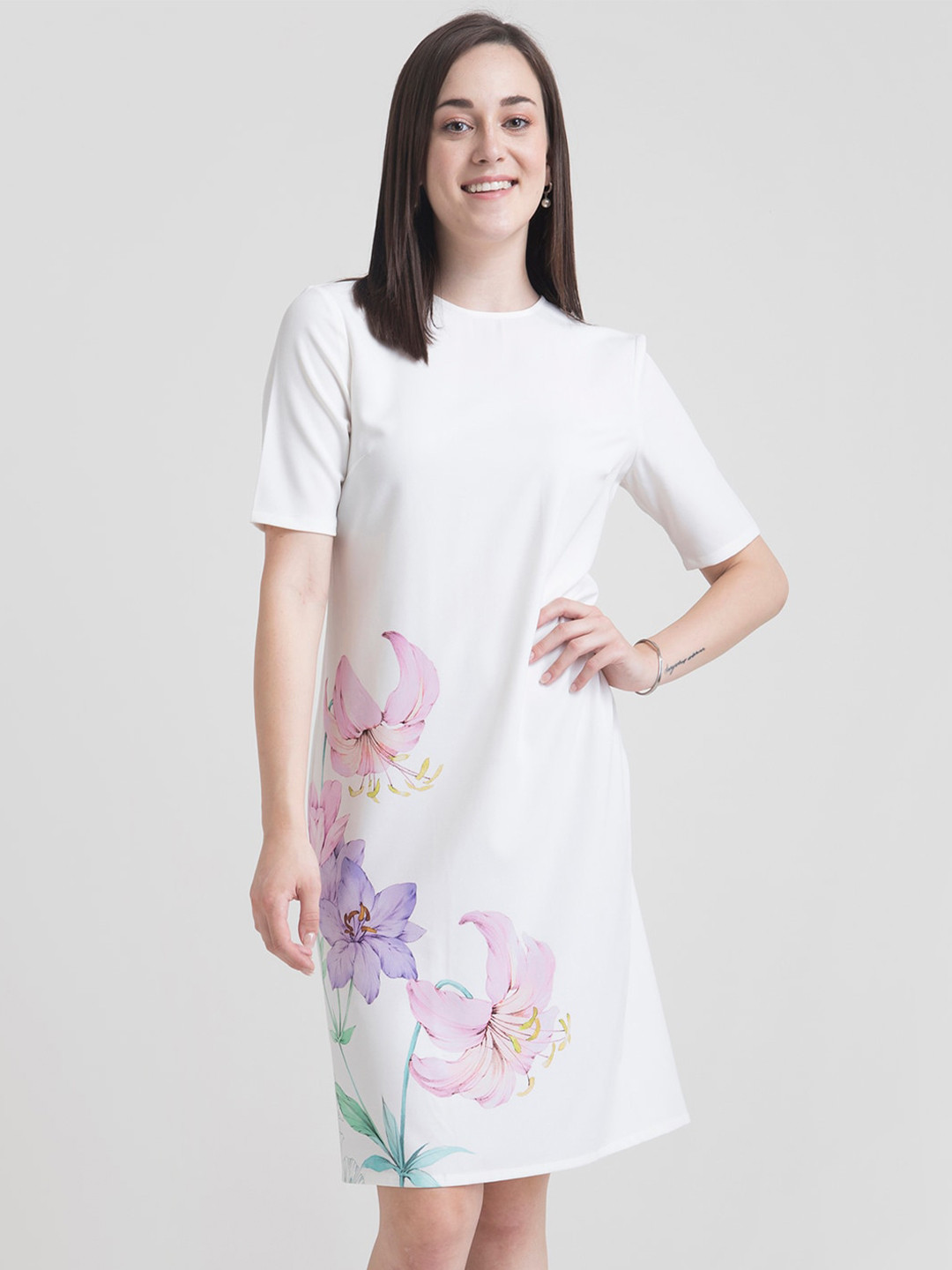 

FableStreet Women White & Pink Printed T-shirt Dress