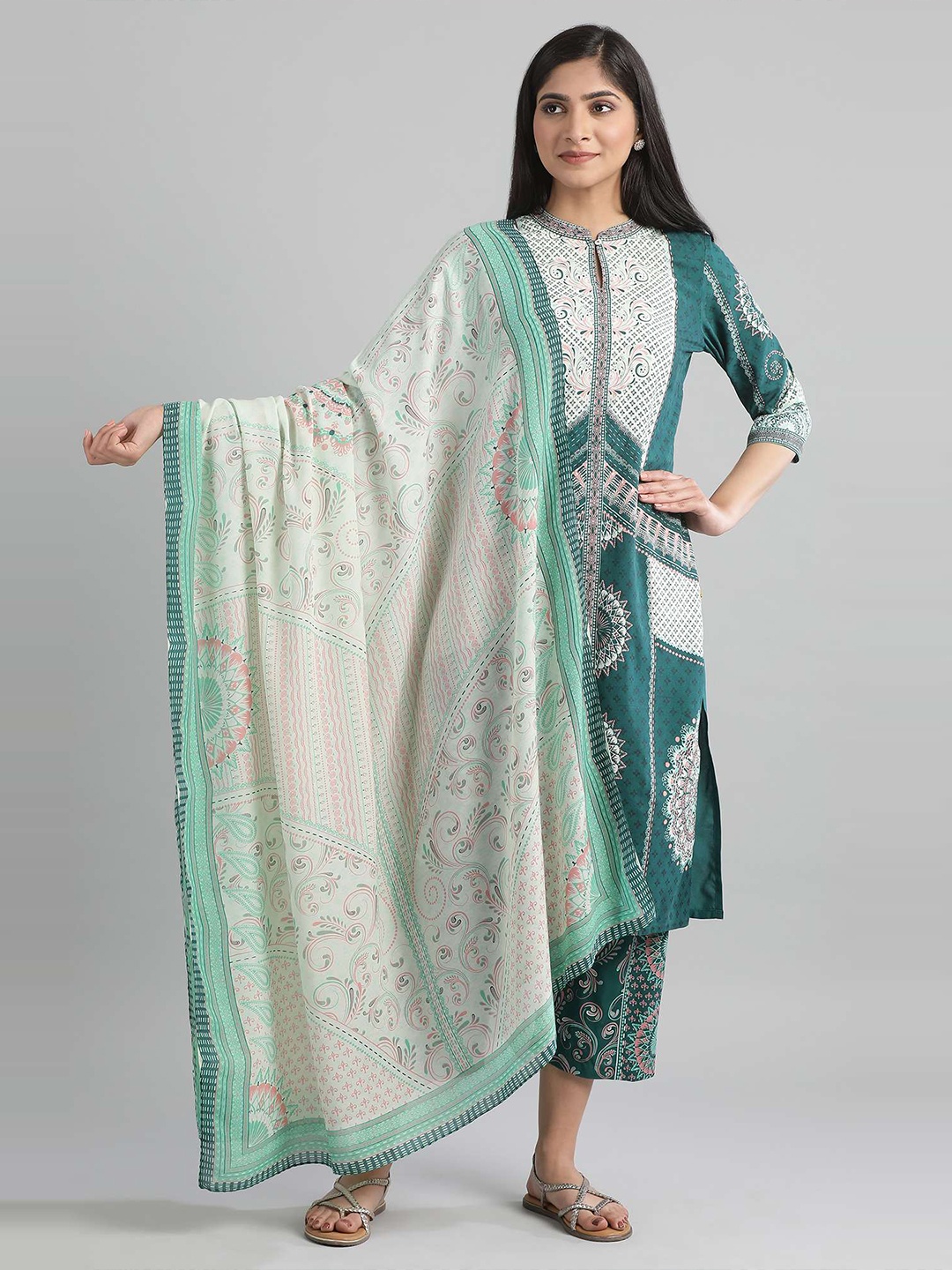 

AURELIA Green & Pink Printed Dupatta
