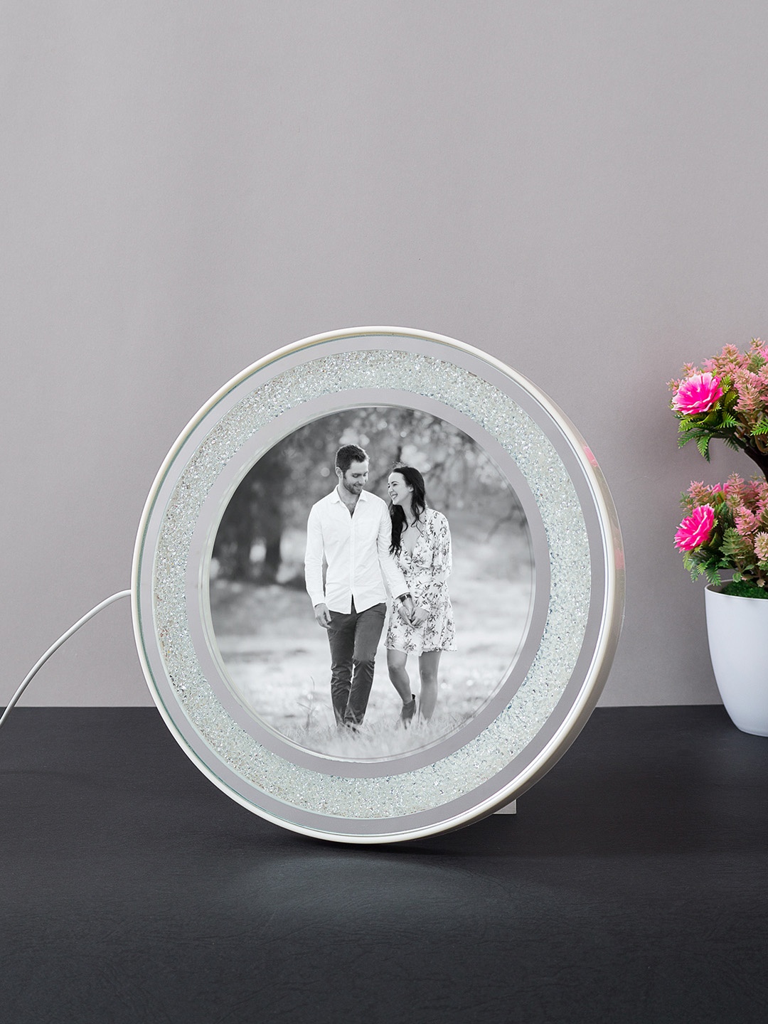 

Golden Peacock White Circular LED Table-Top Photo Frame
