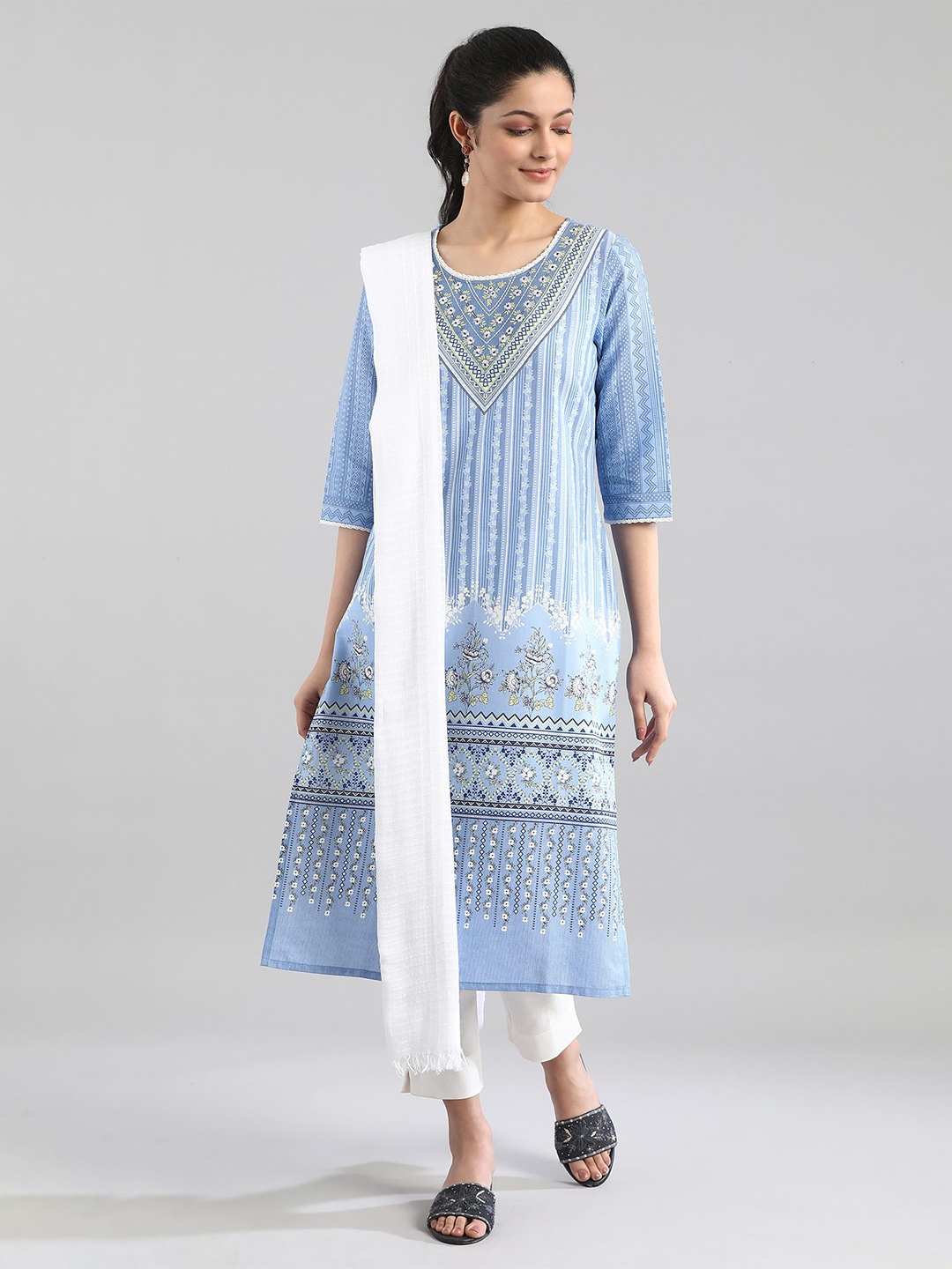 

AURELIA White Printed Dupatta