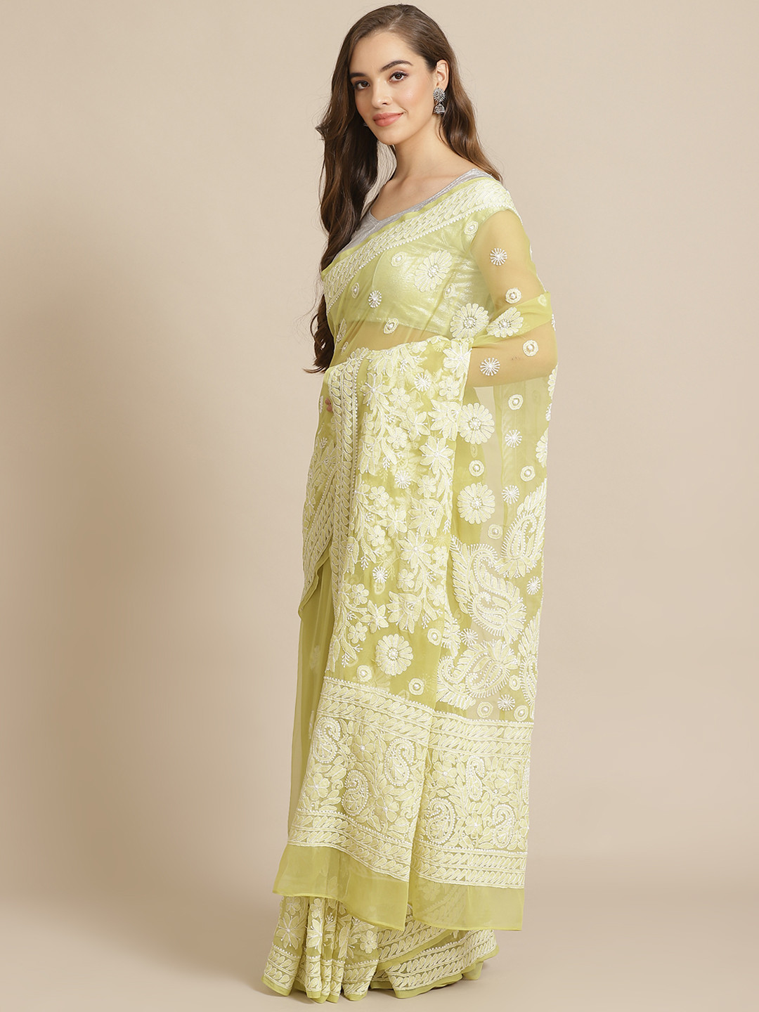 

ADA Women Green & White Poly Georgette Chikankari Embroidered Saree