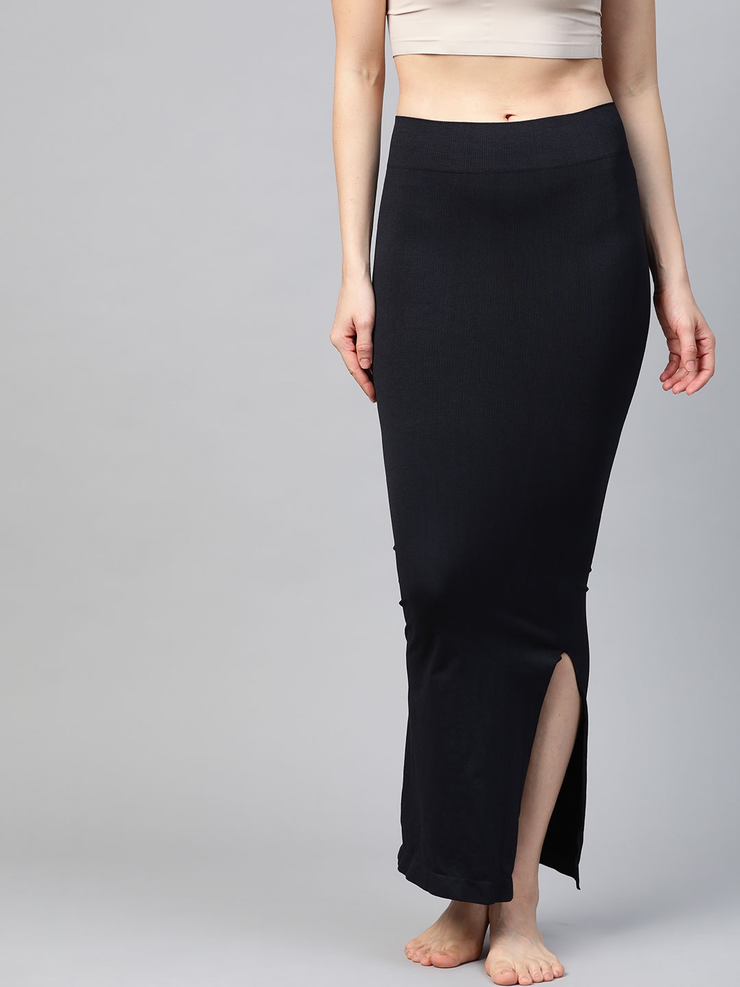 

Inddus Women Black Solid High Compressed Seamless Saree Shapewear
