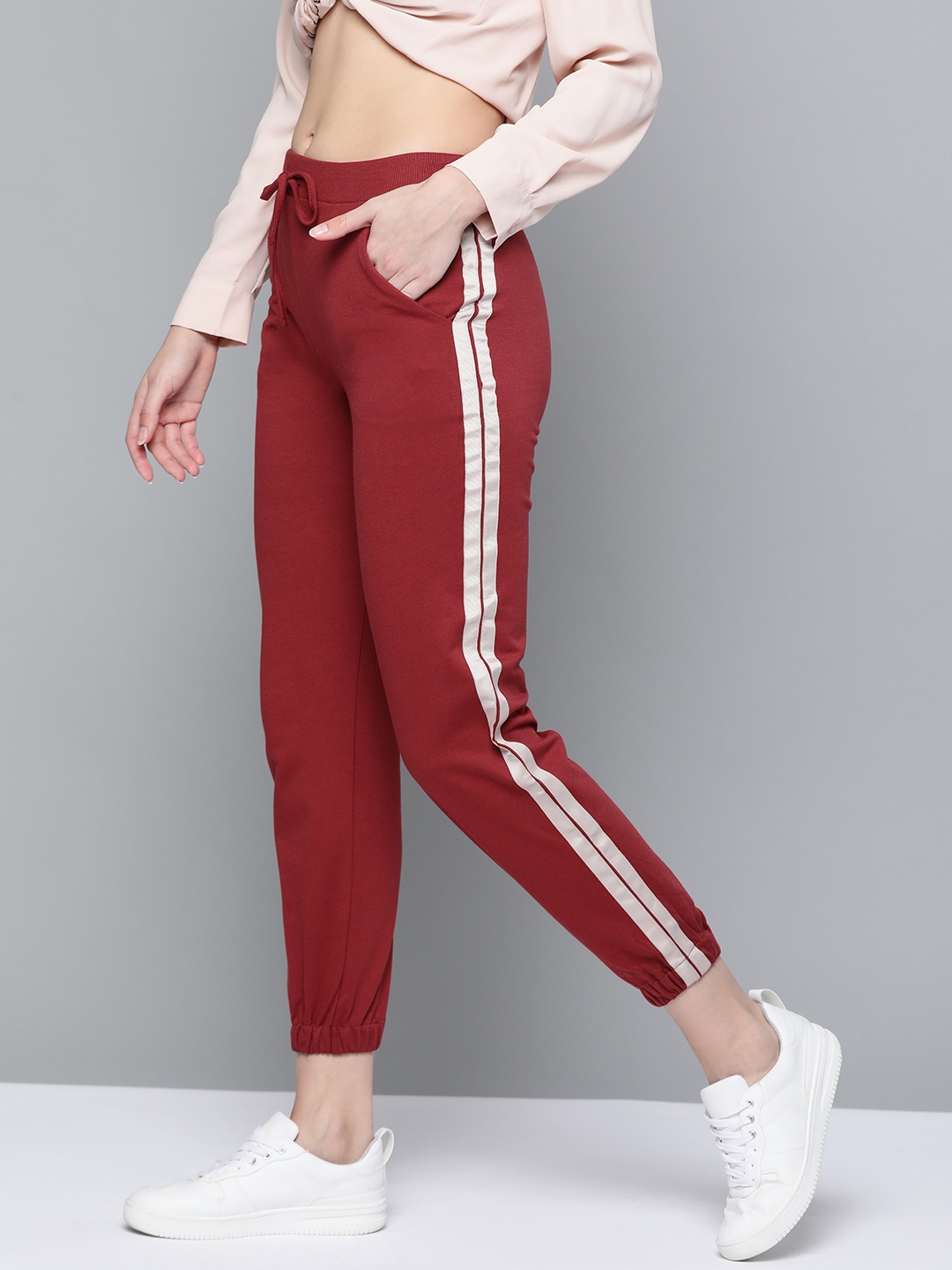 

SASSAFRAS Women Maroon Solid High-Rise Cropped Joggers