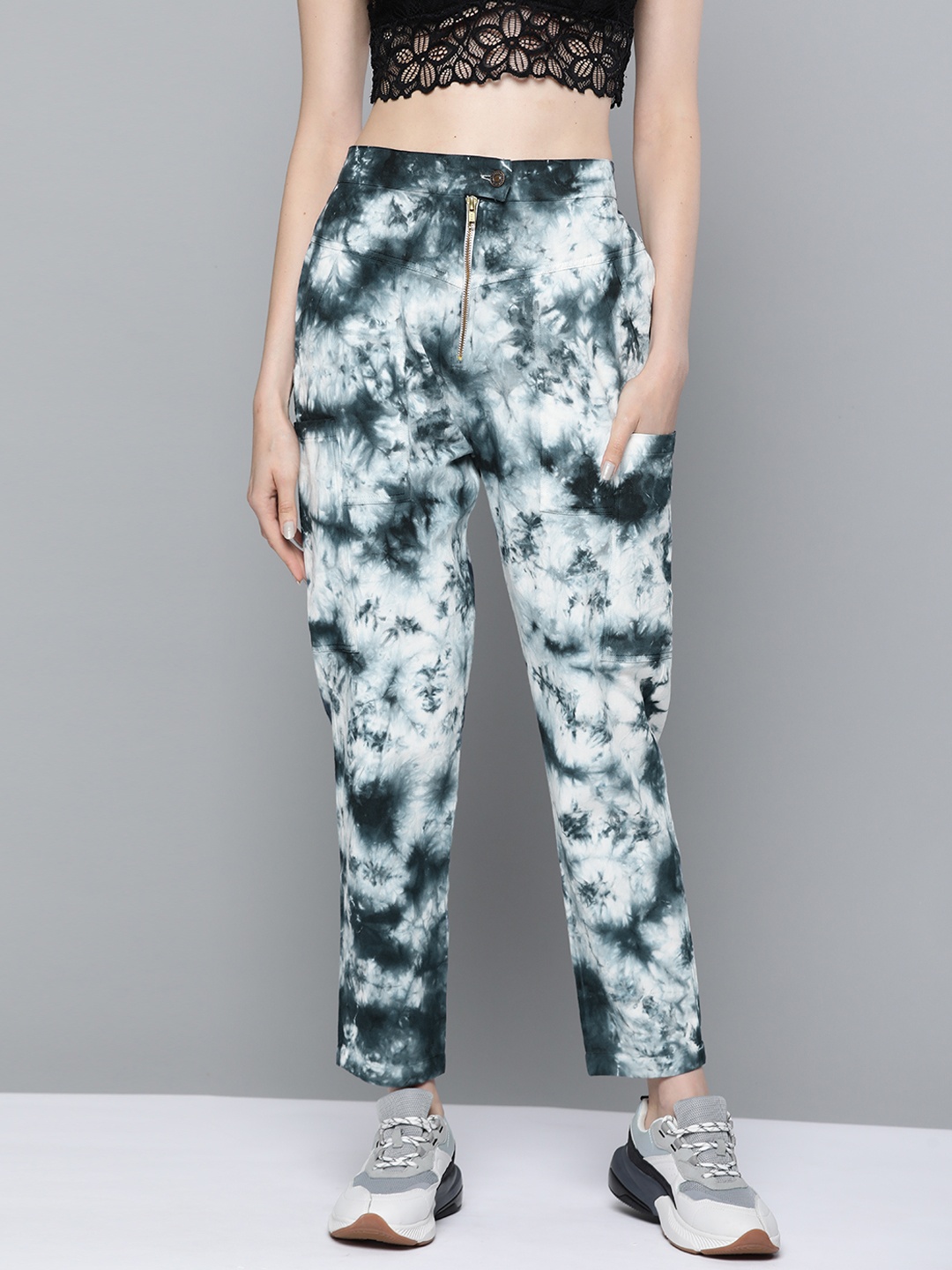 

SASSAFRAS Women White Pure Cotton Tie and Dye Print High-Rise Cropped Trousers