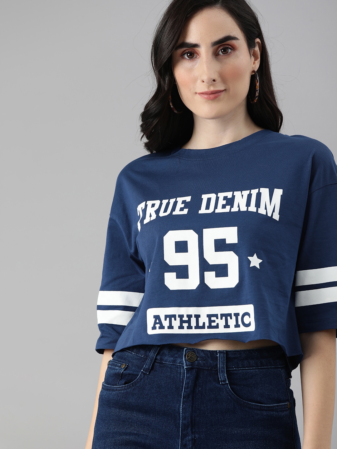 

ONLY Women Navy Blue Typography Printed Drop-Shoulder Sleeves Cropped Pure Cotton T-shirt