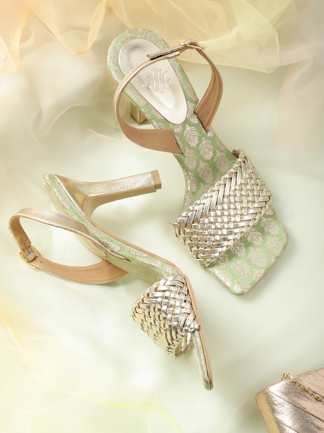 

House of Pataudi Women Gold-Toned Woven Design Handcrafted Slim Heels with Pouch