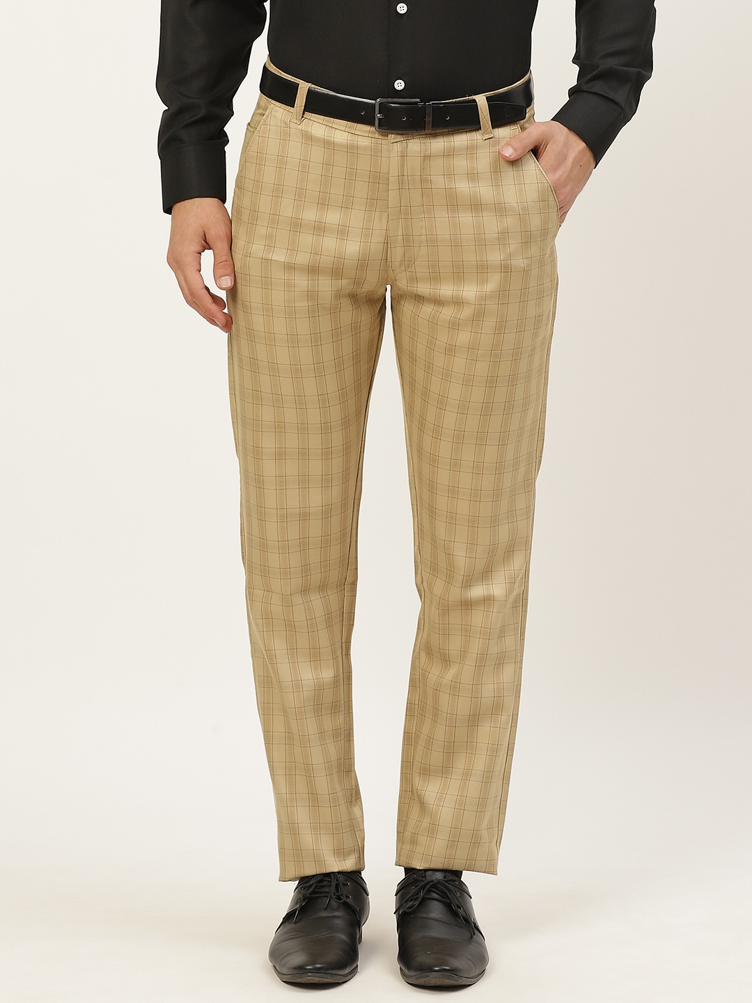 

SOJANYA Men Beige Checked Formal Trousers