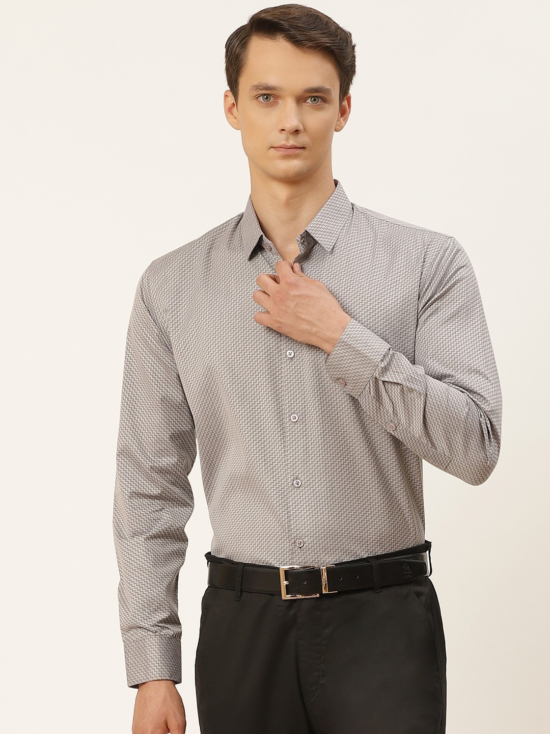 

SOJANYA Men Taupe Pure Cotton Woven Design Classic Formal Shirt