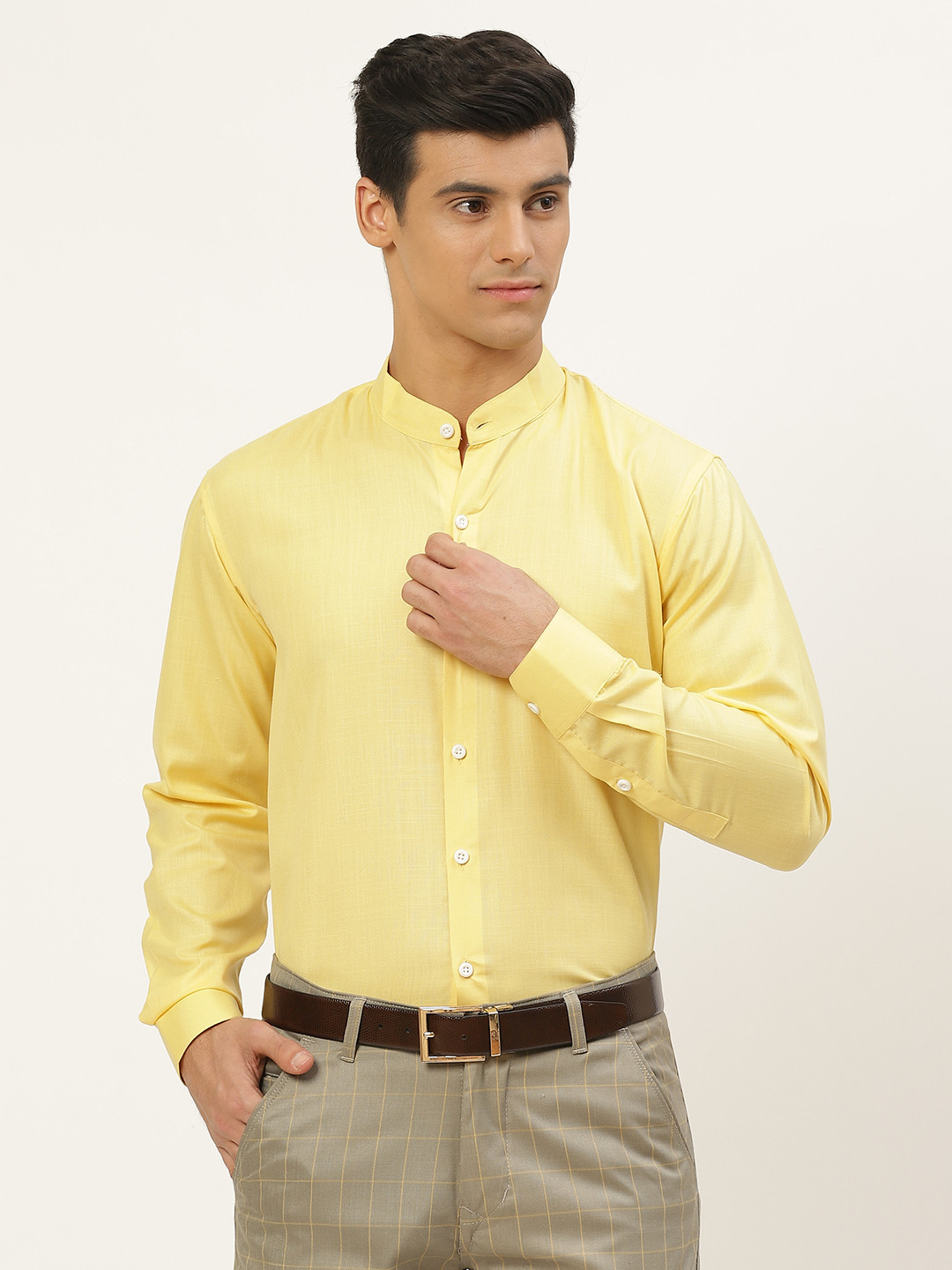 

SOJANYA Men Yellow Regular Fit Cotton Linen Solid Semiformal Shirt