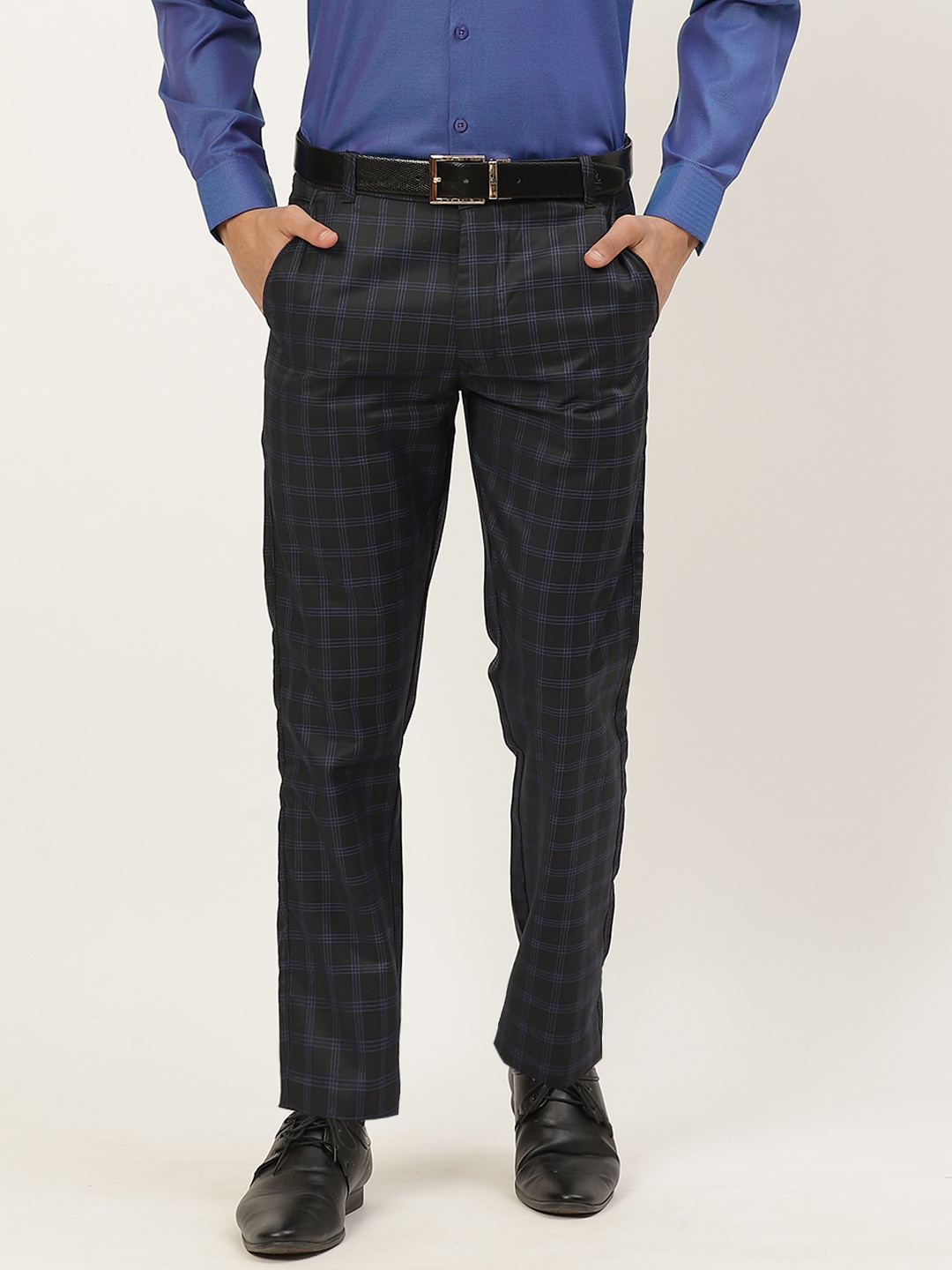 

SOJANYA Men Black Checked Formal Trousers