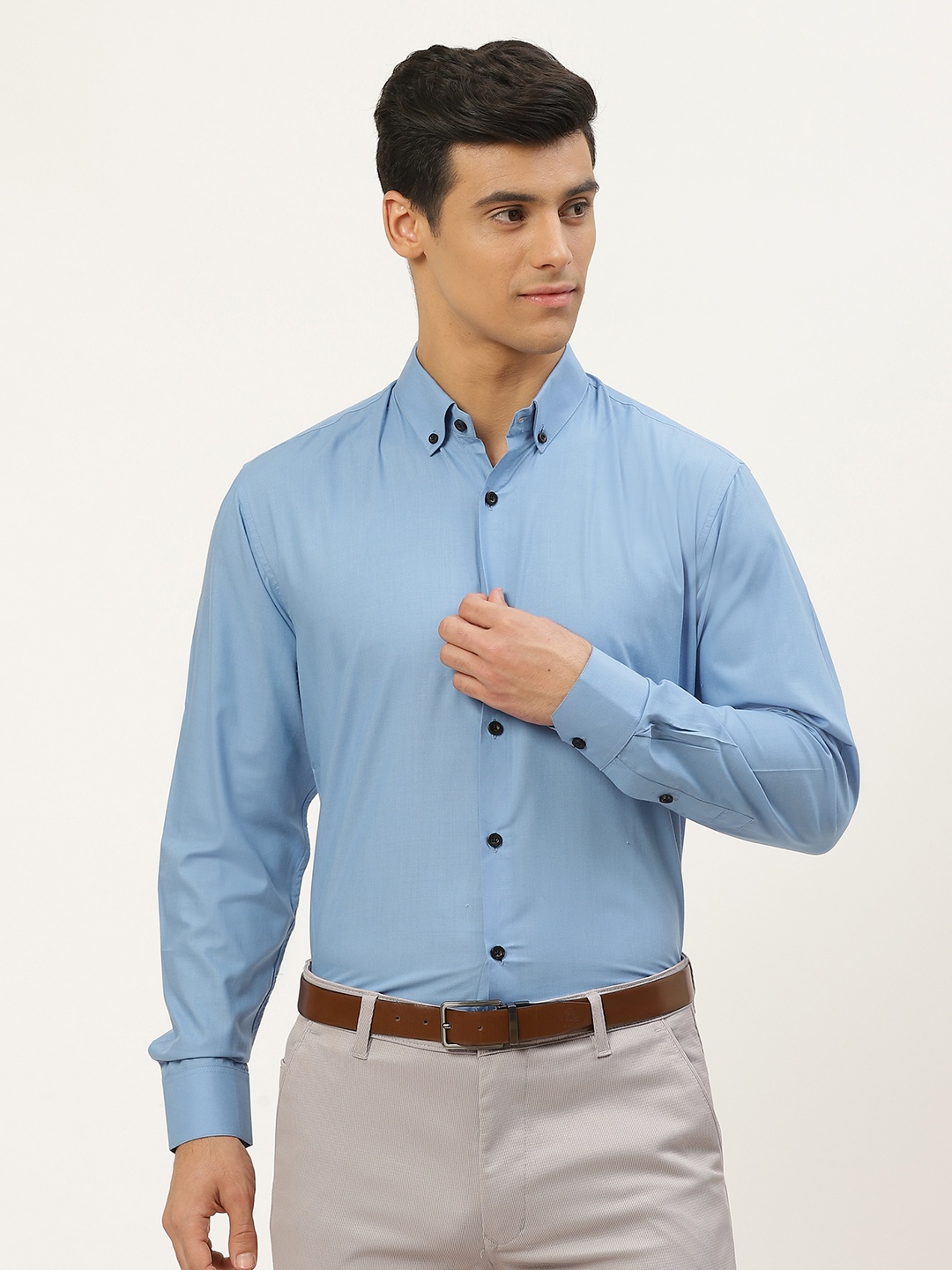 

SOJANYA Men Blue Solid Classic Fit Formal Shirt