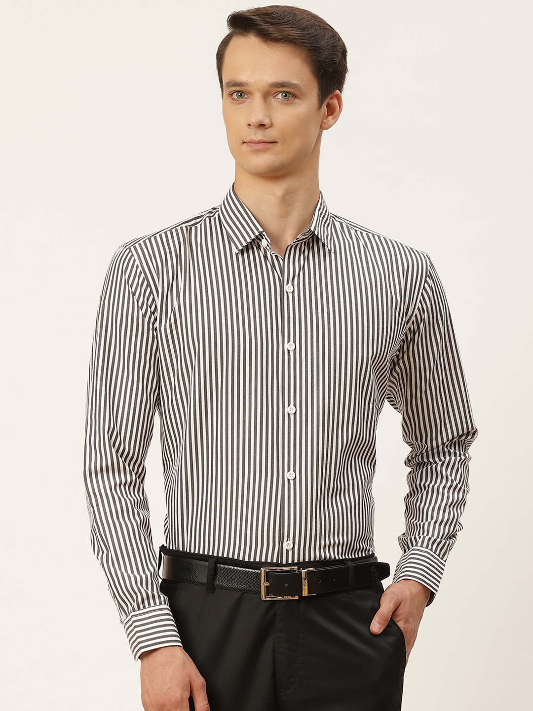

SOJANYA Men Black Classic Striped Formal Shirt