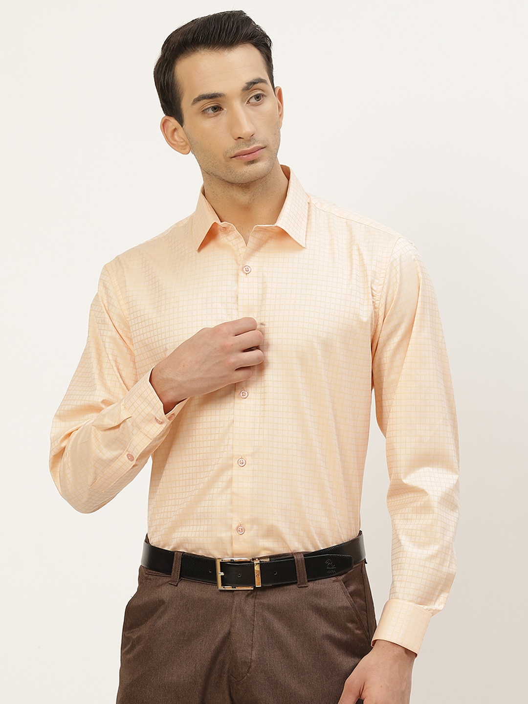 

SOJANYA Men Peach-Coloured Classic Checked Cotton Formal Shirt