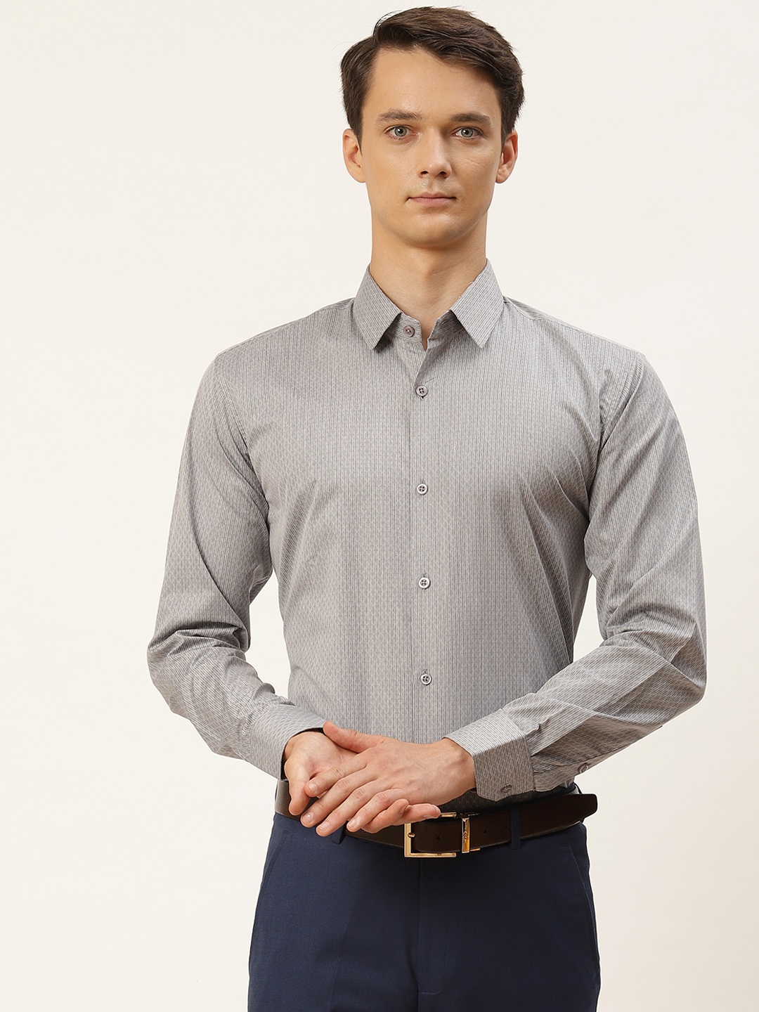 

SOJANYA Men Grey & Off-White Classic Striped Formal Shirt