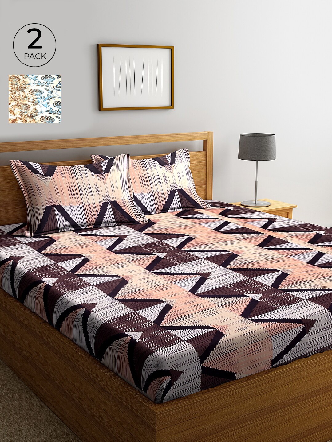 

KLOTTHE White & Brown Geometric 210 TC Cotton 2 King Bedsheet with 4 Pillow Covers