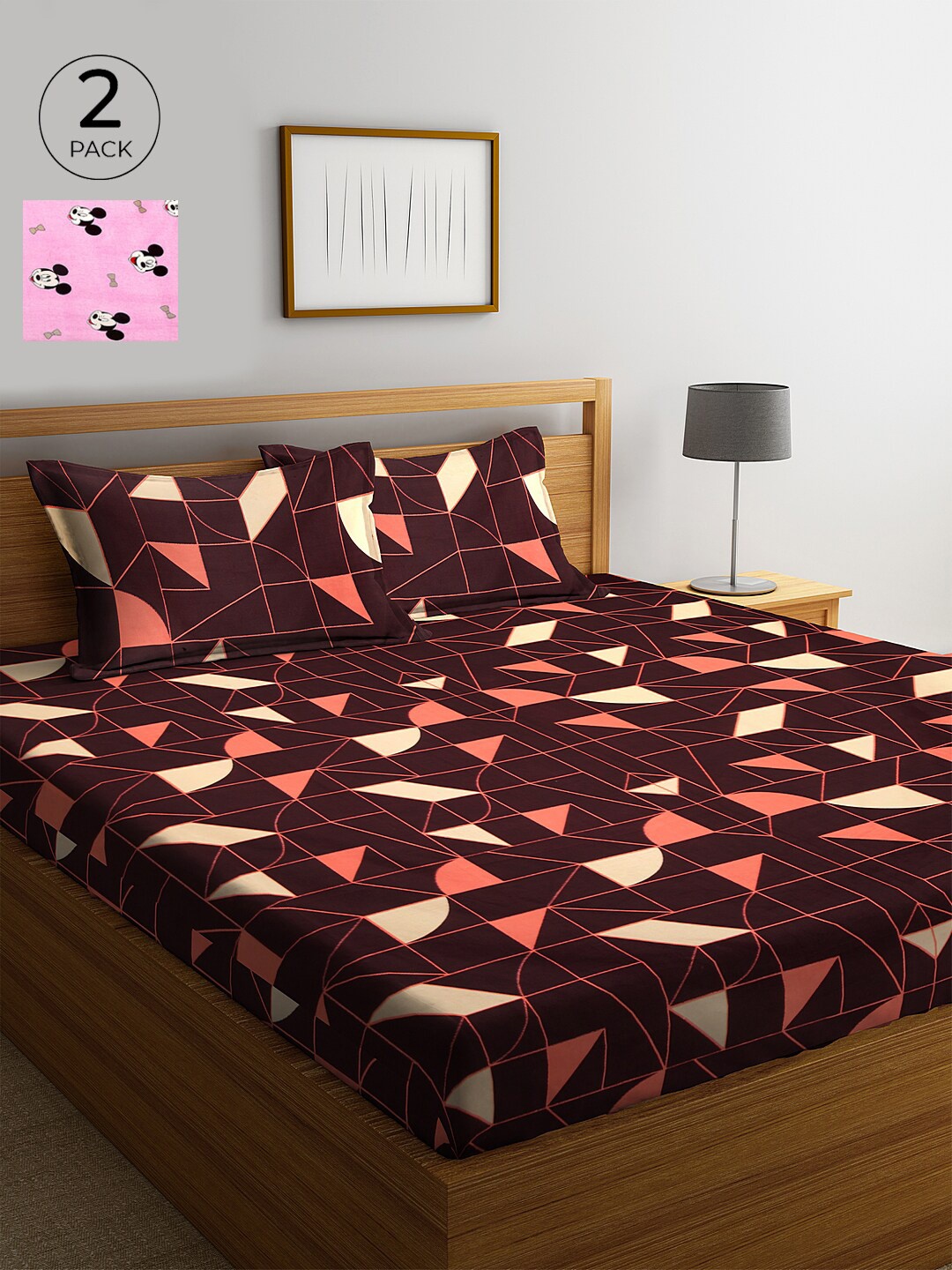 

KLOTTHE Maroon & Pink Geometric 210 TC Cotton 2 King Bedsheet with 4 Pillow Covers