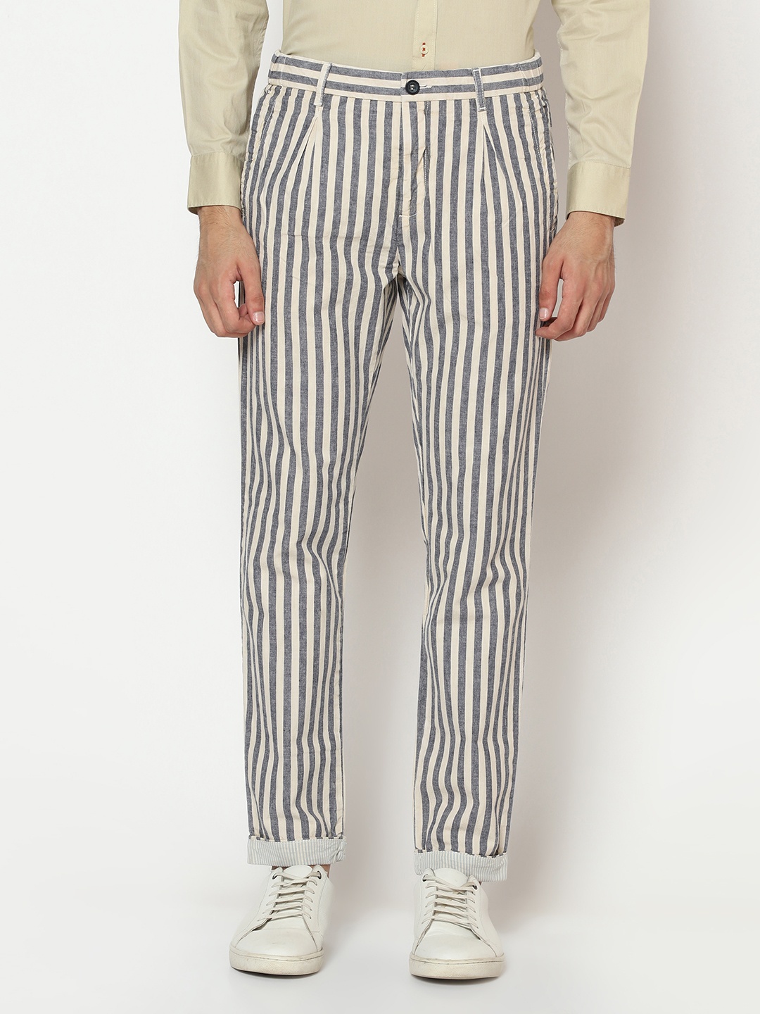 

Blackberrys Men Beige & Black Rafa Slim Fit Striped Cotton Regular Trousers