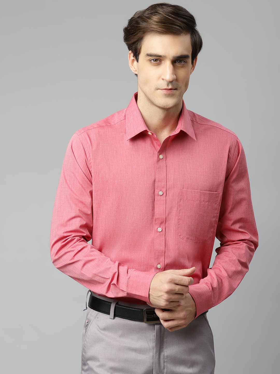 

Raymond Men Coral Pink Pure Cotton Slim Fit Solid Formal Shirt