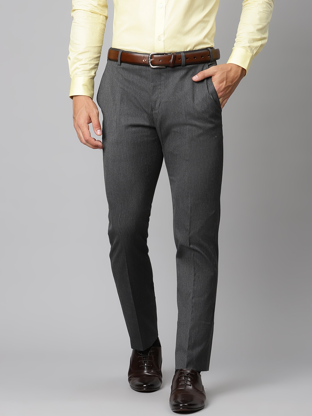 

Raymond Men Charcoal Grey Solid Slim Fit Formal Trousers