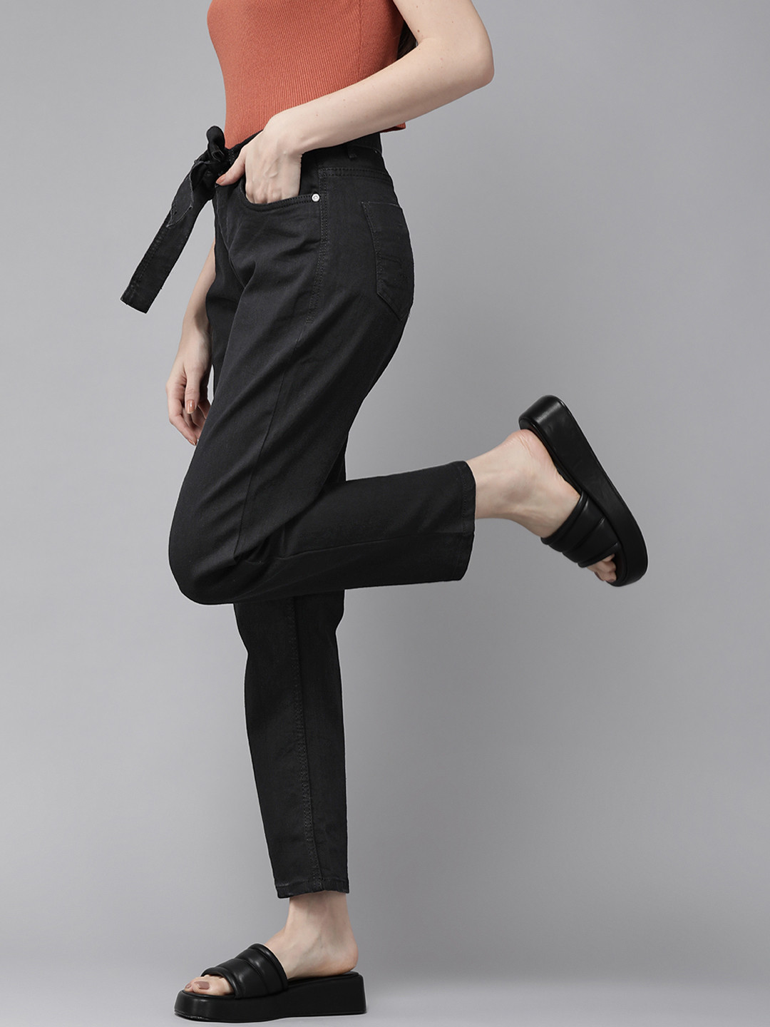 

Roadster Women Black Straight Fit High-Rise Stretchable Jeans With Fabric Belt