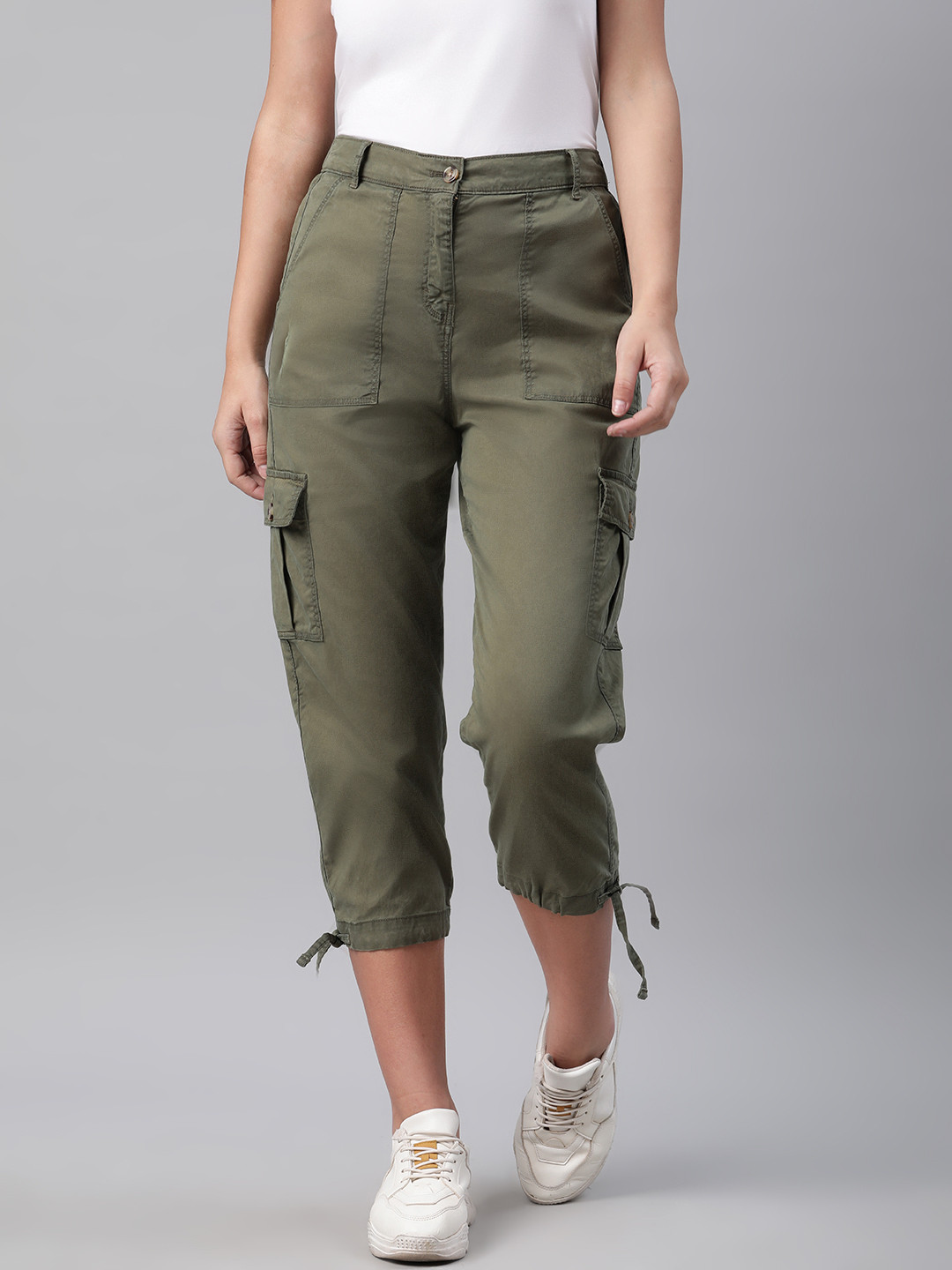 

Marks & Spencer Women Olive Green Tapered Fit Three-Fourth Length Solid Cargo Trousers