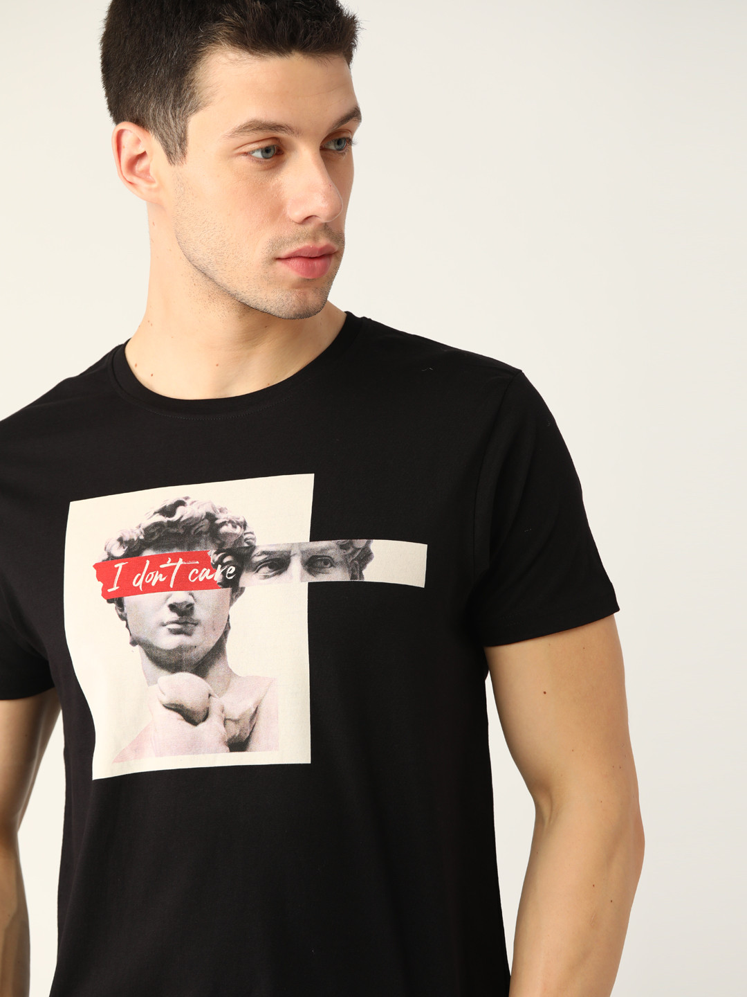 

Moda Rapido Men Black & Off White Pure Cotton Printed T-shirt
