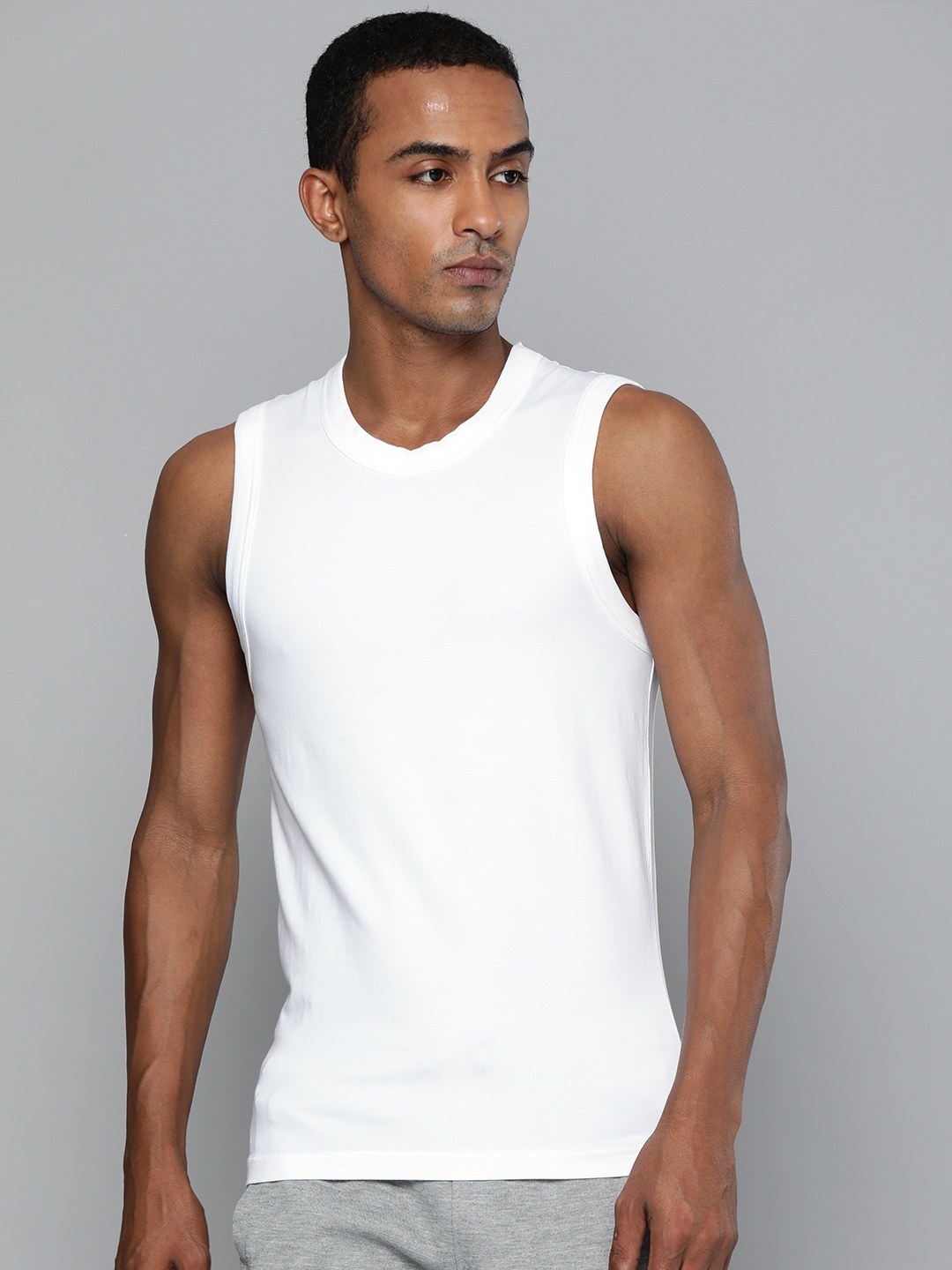 

HRX By Hrithik Roshan Men White Solid Antimicrobial Lifestyle Innerwear Vests