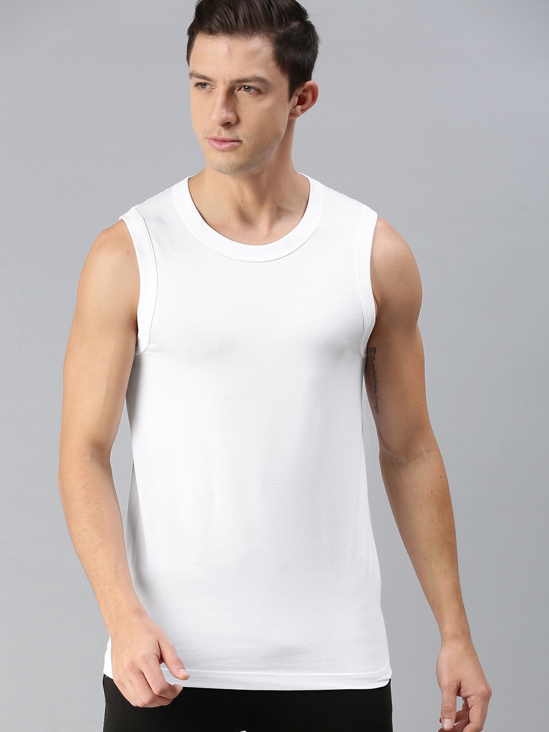 

HRX By Hrithik Roshan Men Solid Antimicrobial Lifestyle Innerwear Vests, White