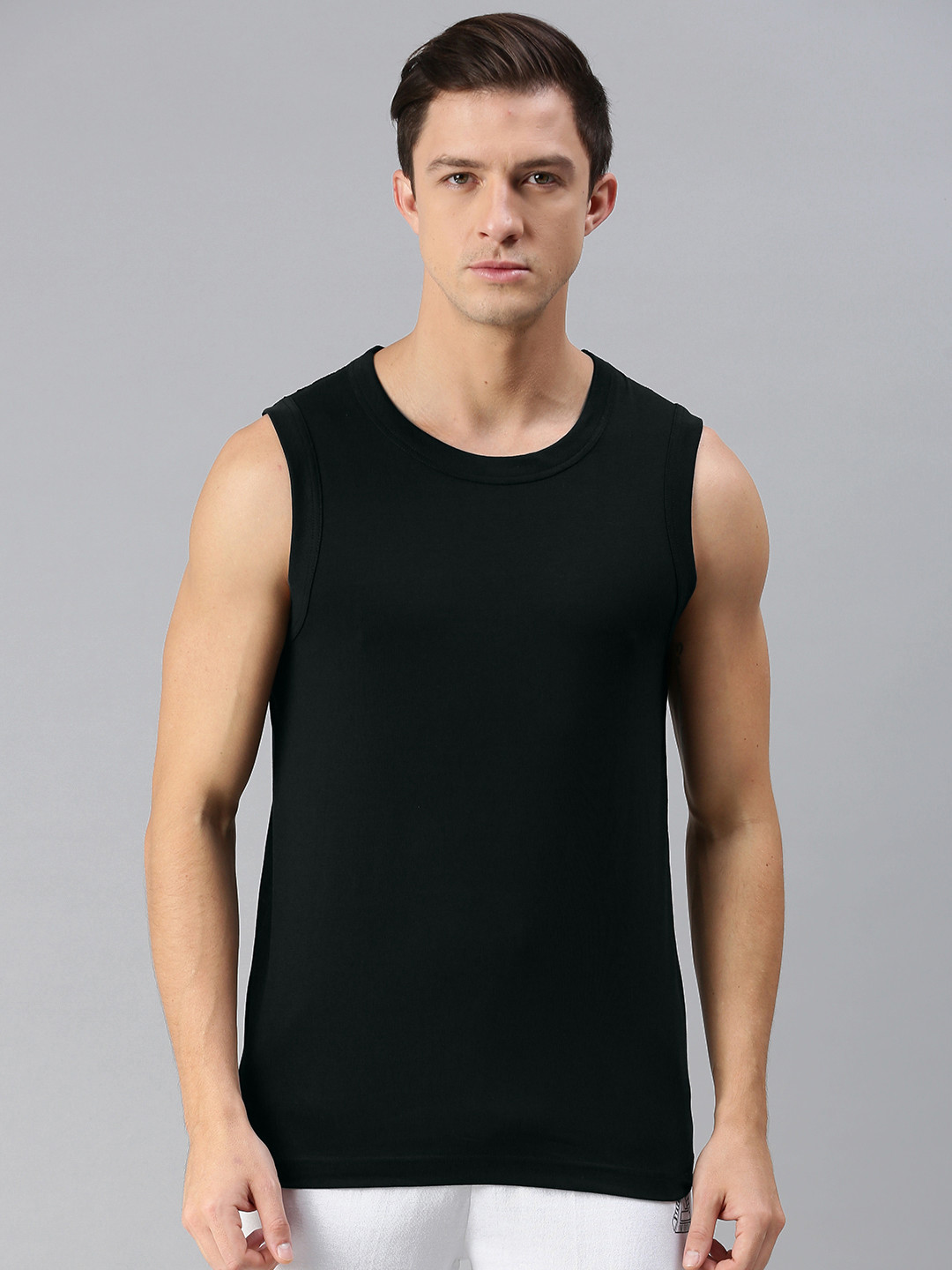 

HRX By Hrithik Roshan Men Solid Antimicrobial Lifestyle Innerwear Vest, Black